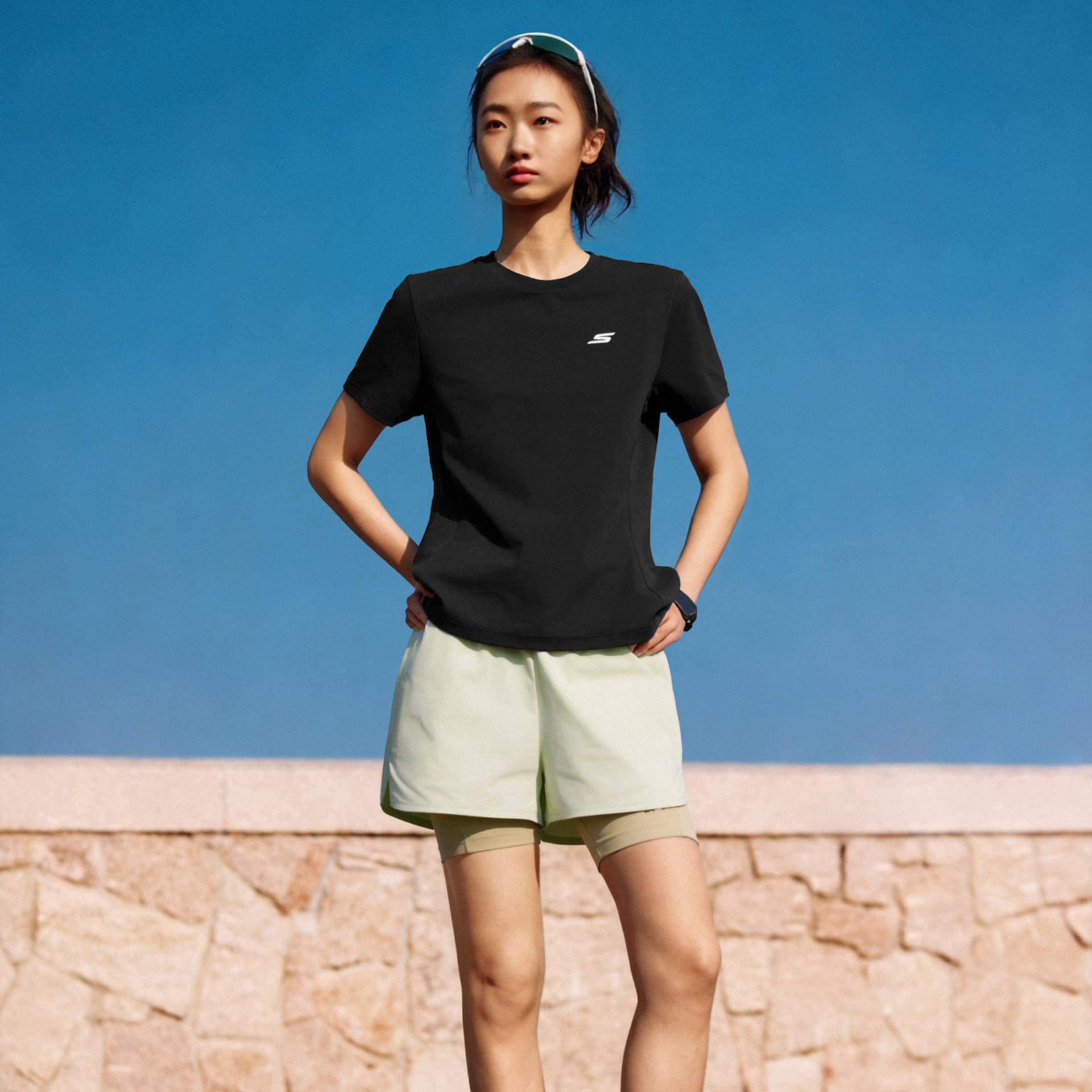 Футболка Skechers T-Shirt Женская Угольный Черный - изображение 3