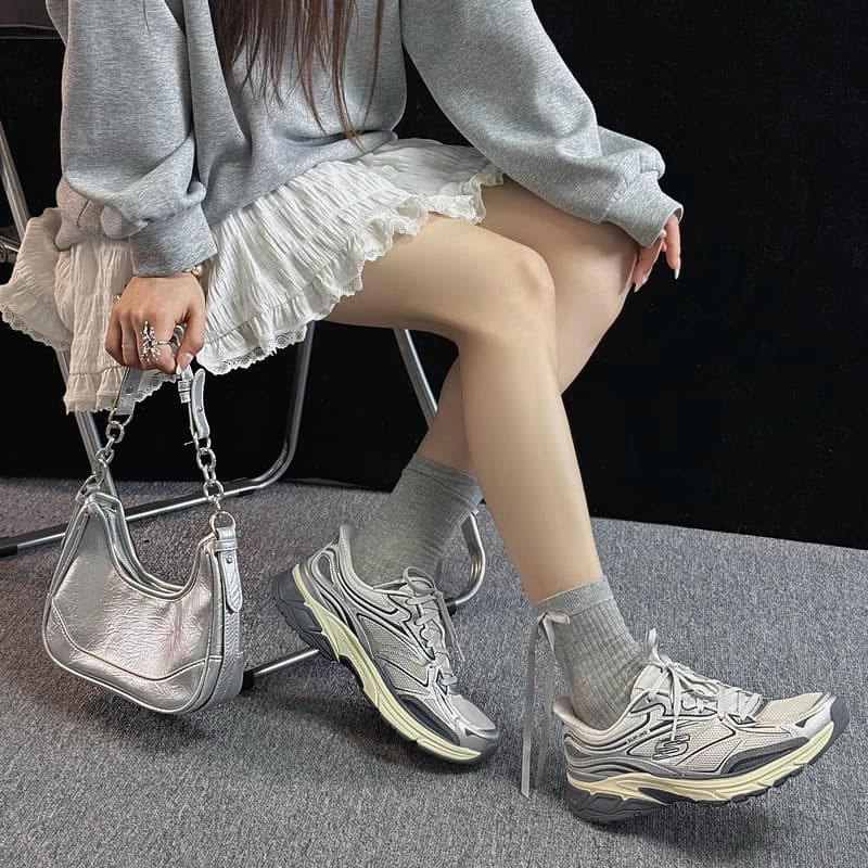 Кроссовки Skechers Серебряный Панель Low Топ Массивные кроссовки Women's Silver - изображение 6