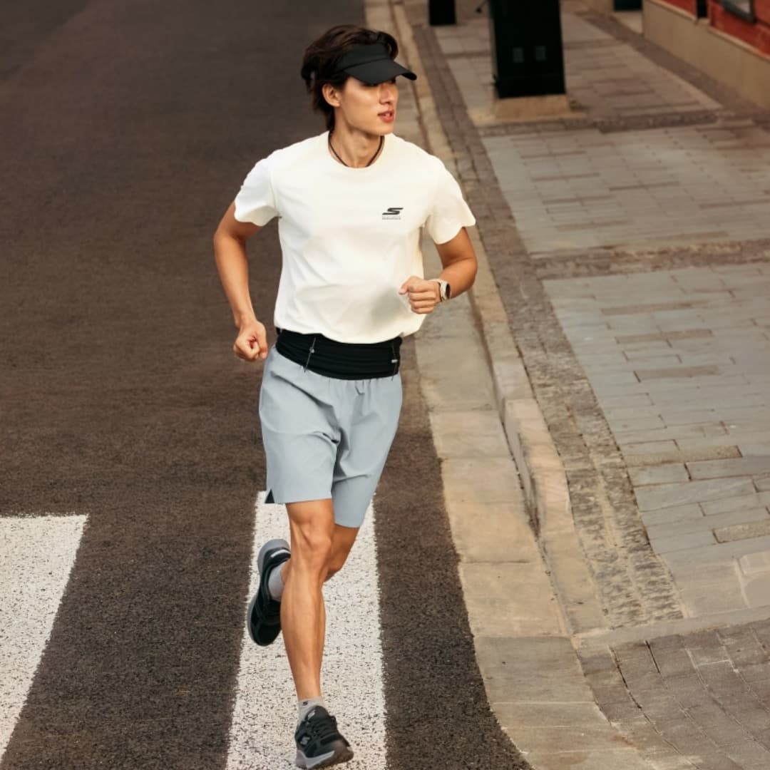 Skechers Зефирный Белый 0074 Мужской Быстросохнущая T-Рубашка - изображение 8