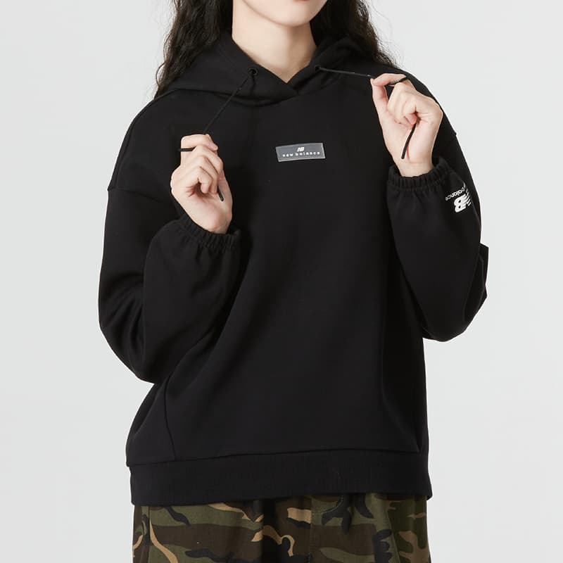 Худи New Balance Черные Женские Толстовки - изображение 3