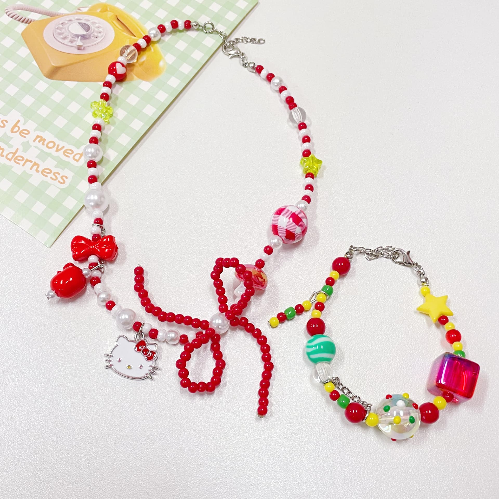 Ожерелье Sanrio x Hello Kitty Ожерелье Hello Kitty из акрила с мультяшными бусинами Женское - изображение 3