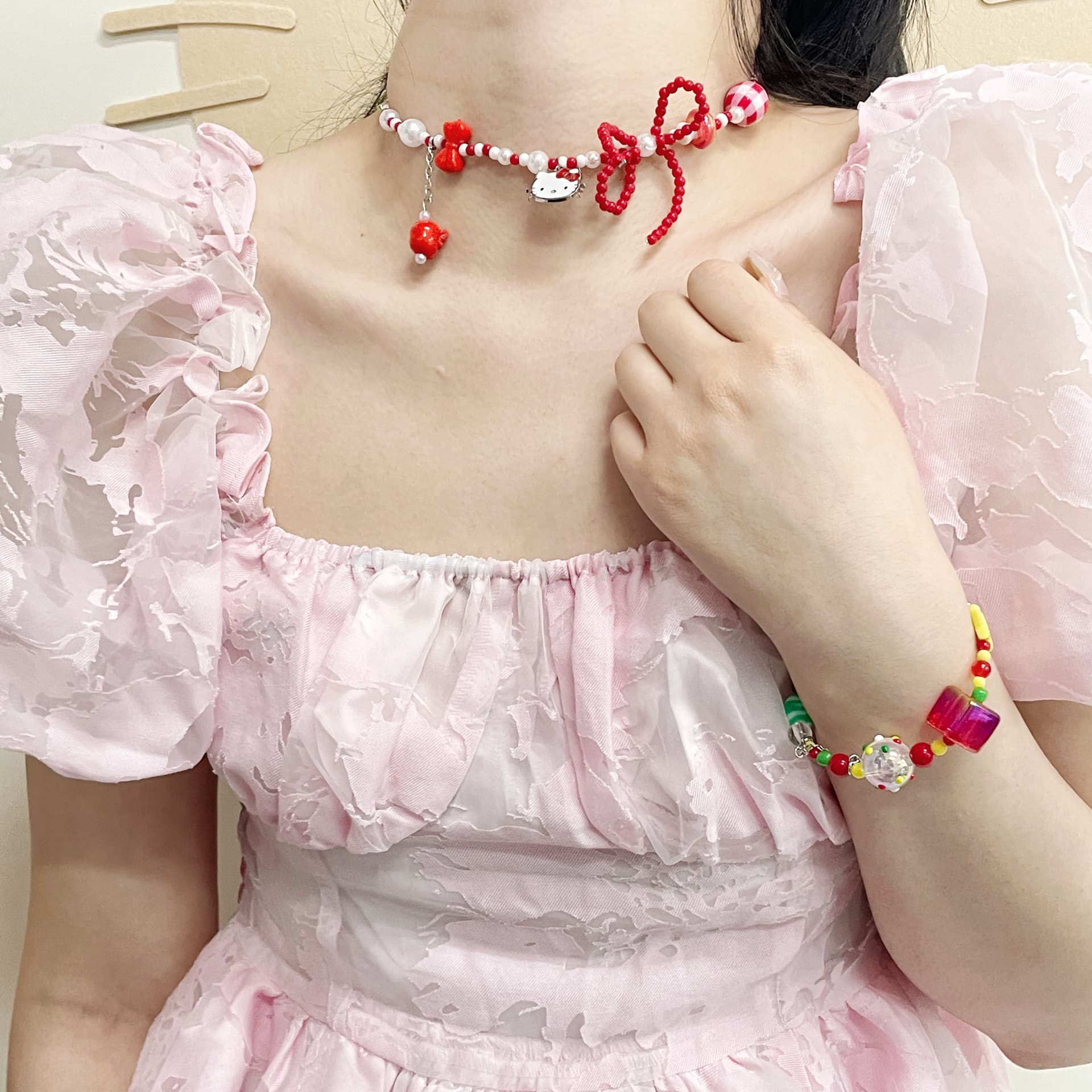 Ожерелье Sanrio x Hello Kitty Ожерелье Hello Kitty из акрила с мультяшными бусинами Женское - изображение 4