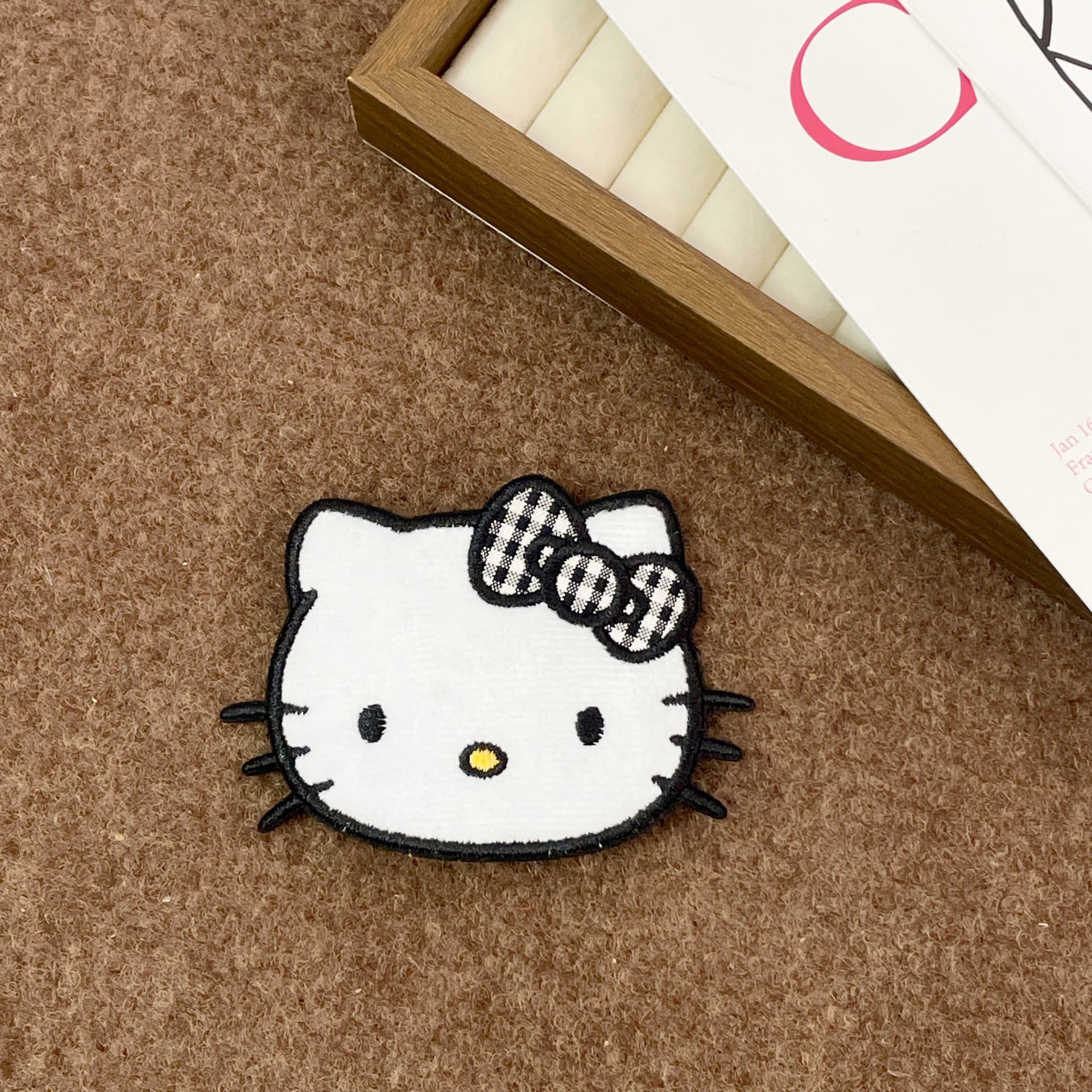 Заколка Sanrio Хелло Китти Черно-белая шахматка Бант Мультяшный рисунок Привлекательный Розовая прелесть Заколка для волос - изображение 5