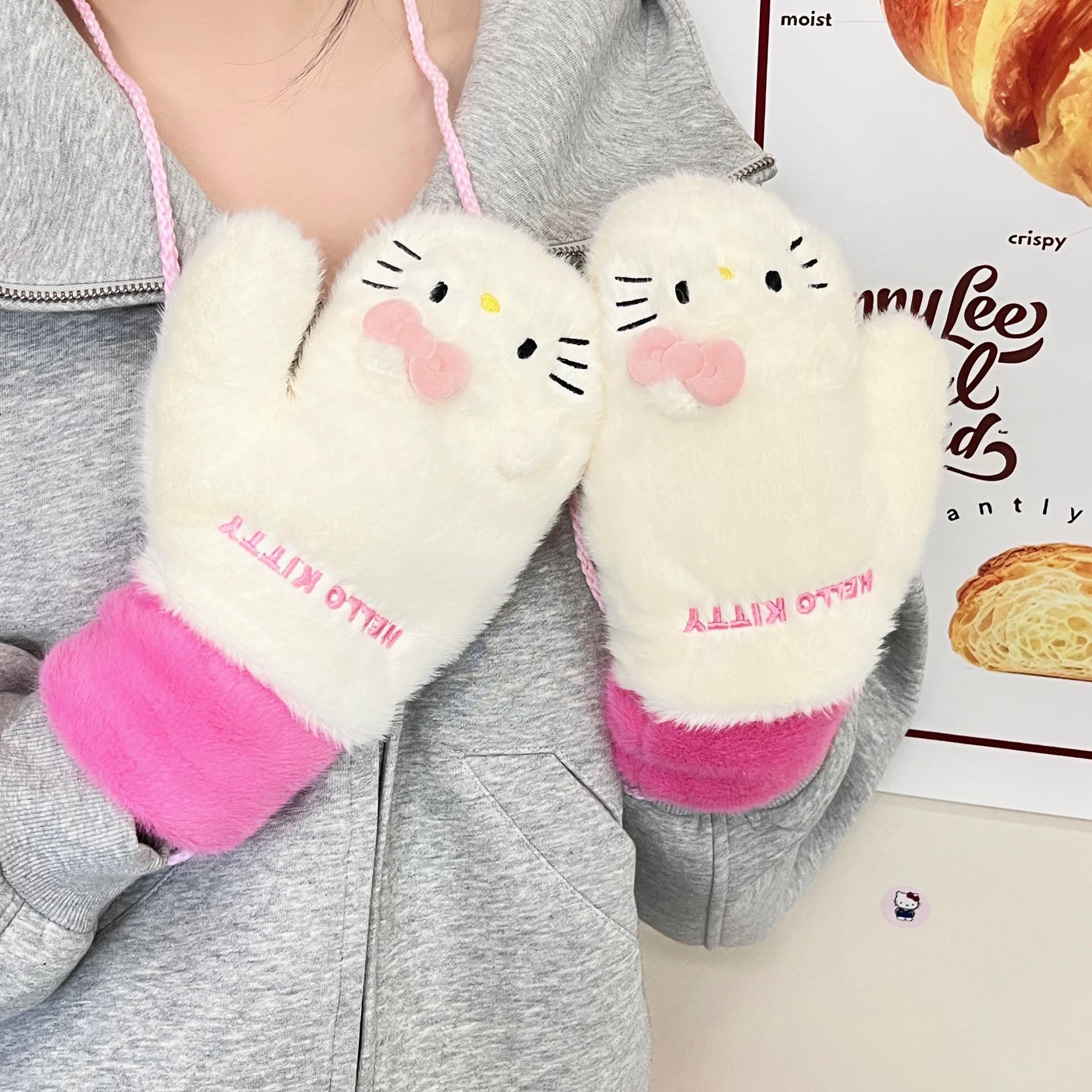 Sanrio Hello Kitty Плюшевые варежки с бантом Белый Универсальный Минималистичный Холодостойкий На открытом воздухе Путешествие Осень зима Повседневный Коммутирование 95% полиэстер, 5% эластан - изображение 3