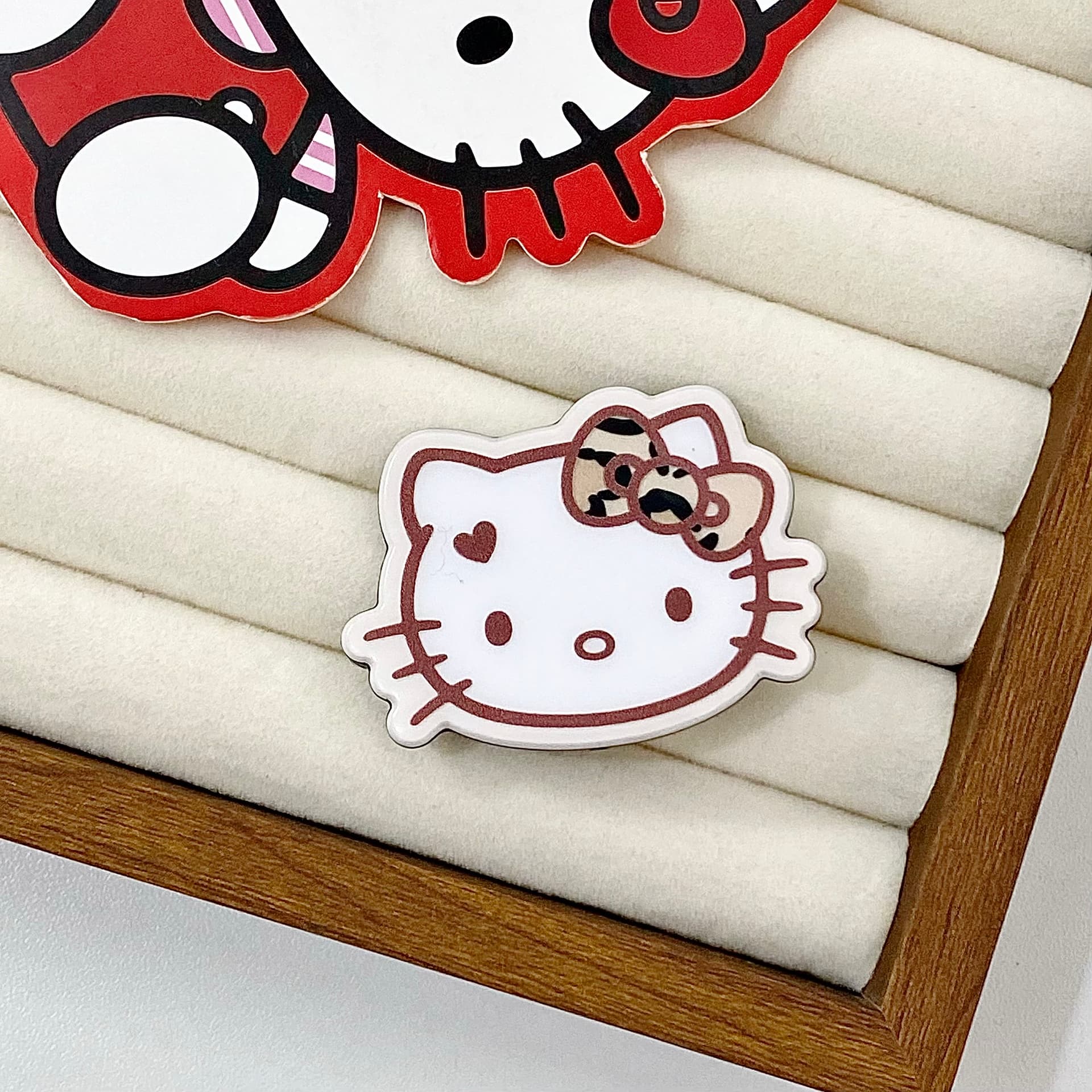 Заколка Sanrio Hello Kitty Леопардовый принт Кофейный Бант Мультяшный рисунок Заколка для волос - изображение 5