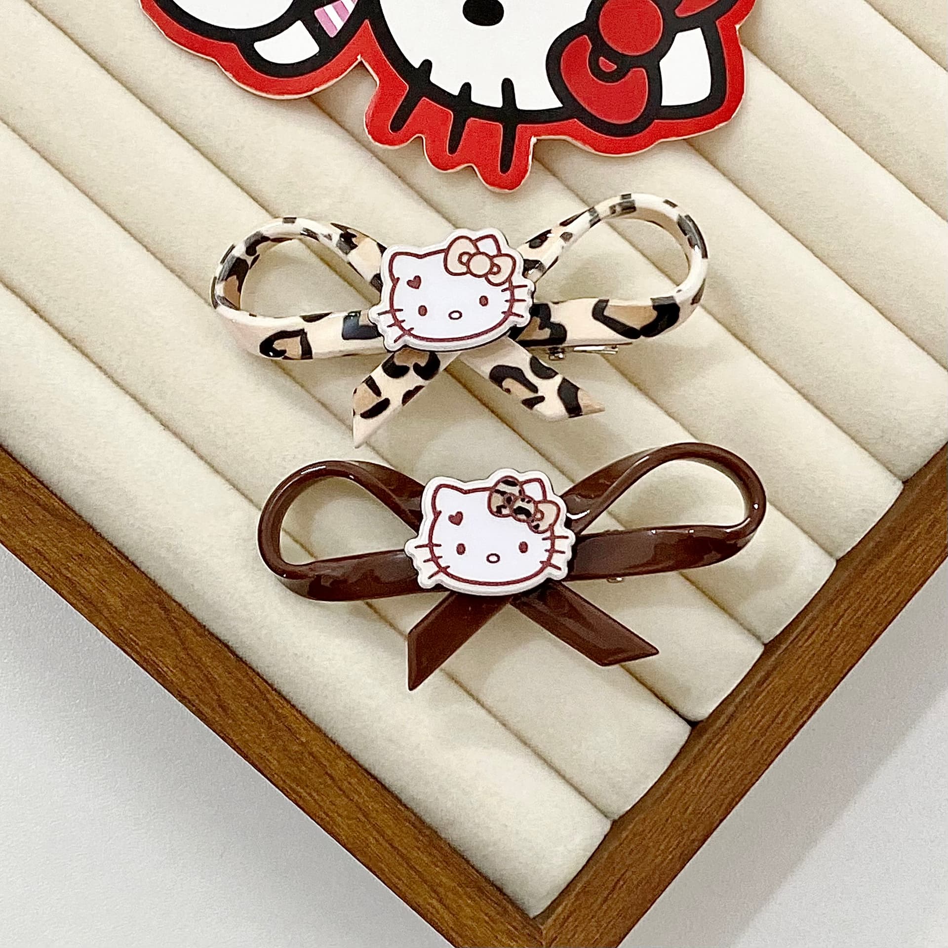 Заколка Sanrio Хелло Китти Леопардовый принт Большой размер головы Мультяшный рисунок Милый Бант Заколки для волос Освежающий Привлекательный Чёлка Акрил - изображение 5