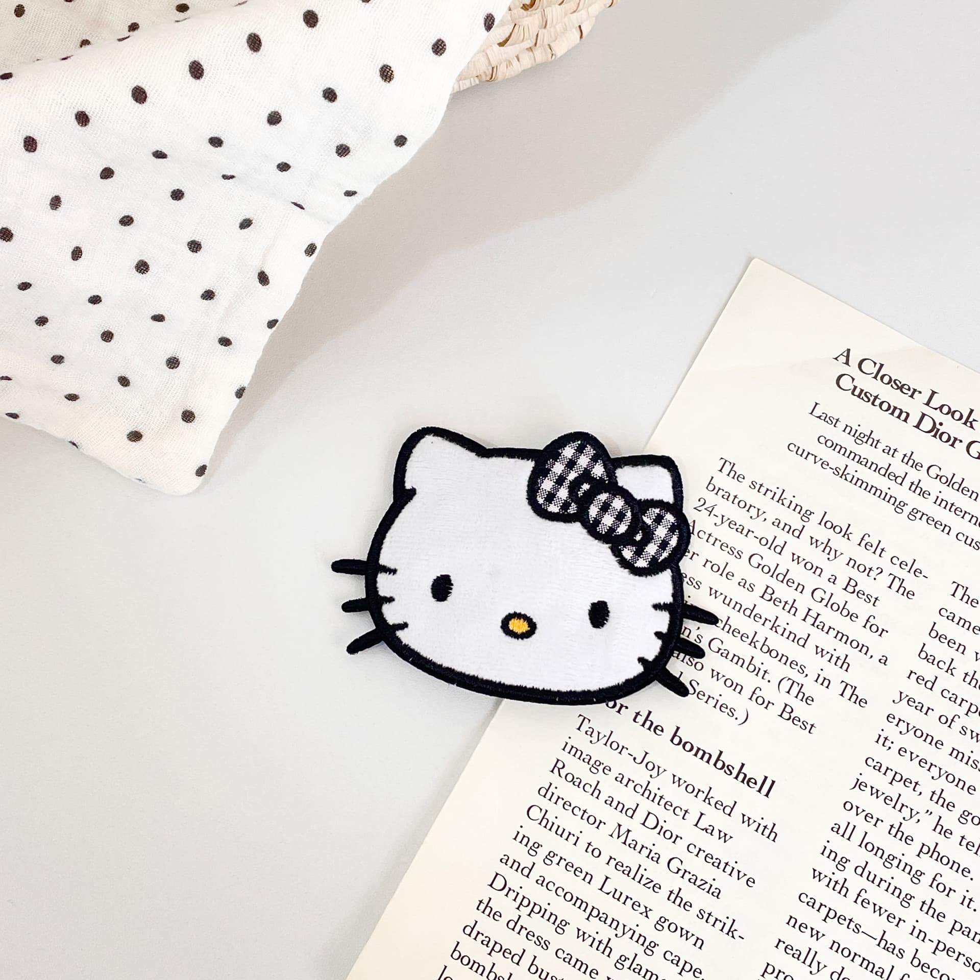 Заколка Sanrio Хелло Китти Черно-белая шахматка Бант Мультяшный рисунок Привлекательный Розовая прелесть Заколка для волос - изображение 4