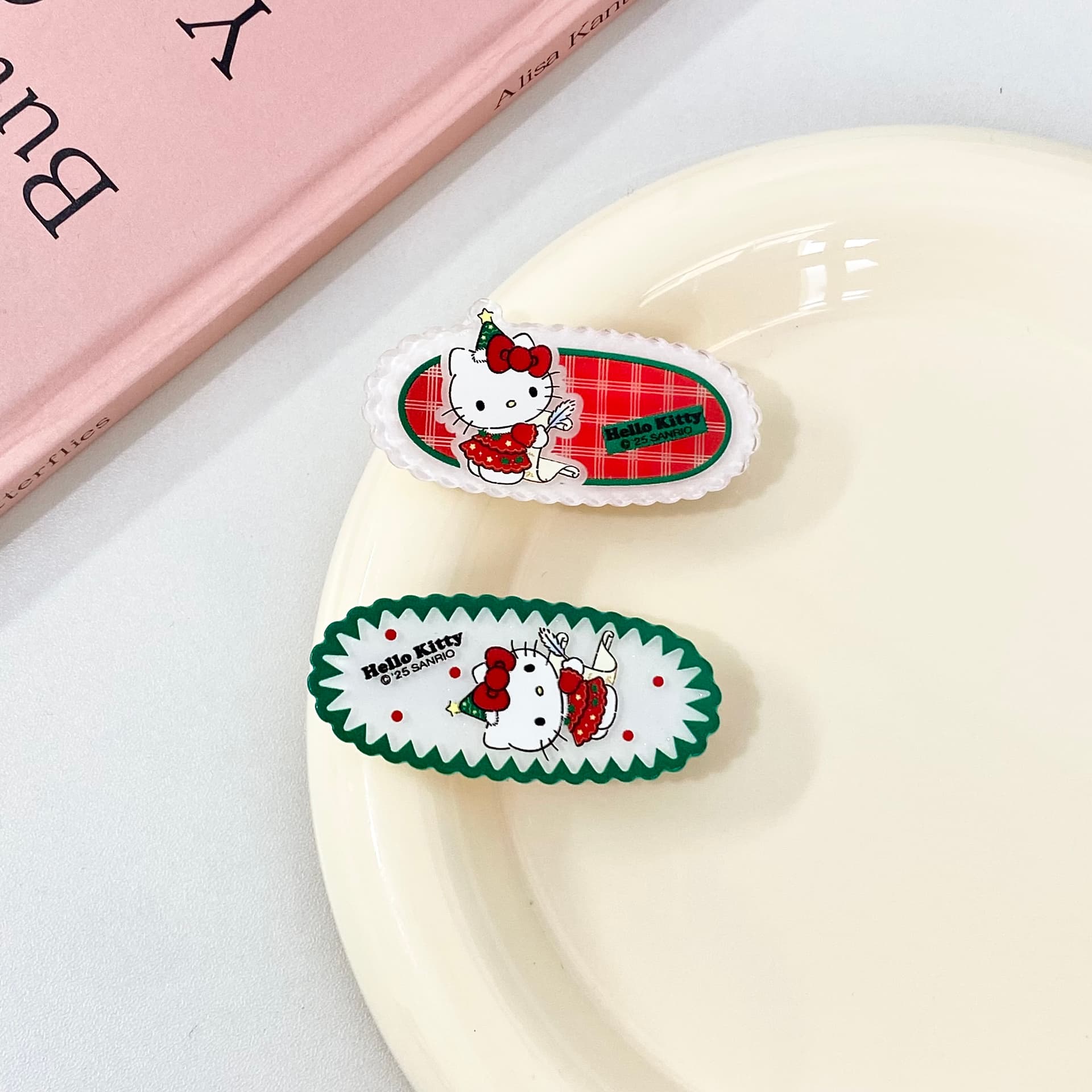 Заколка Sanrio Hello Kitty Мультяшный рисунок Милый овальный зажим Освежающий привлекательный набор из 2 заколок для челки и затылка Акрил - изображение 2