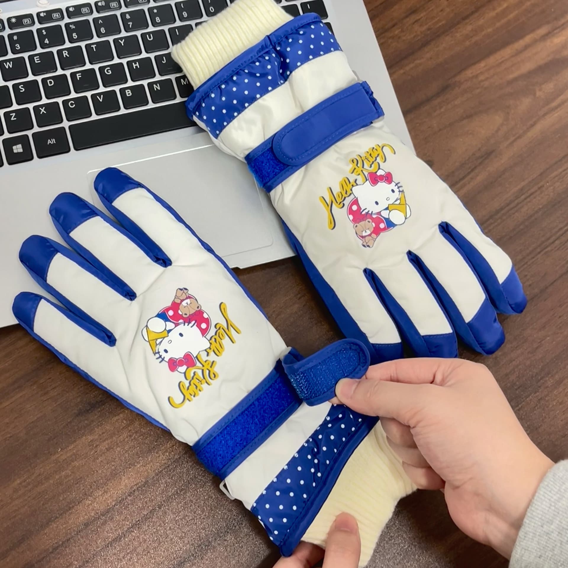 Sanrio Полиэстер Спортивные Перчатки Женские - изображение 4