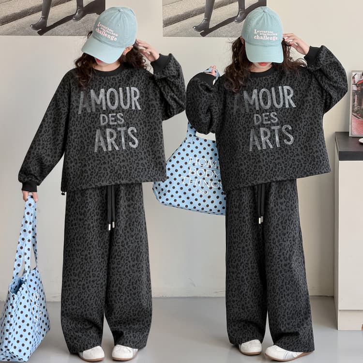 BOBBY ABLEY Цвет изображения Kids Повседневные спортивные костюмы Наборы - изображение 2