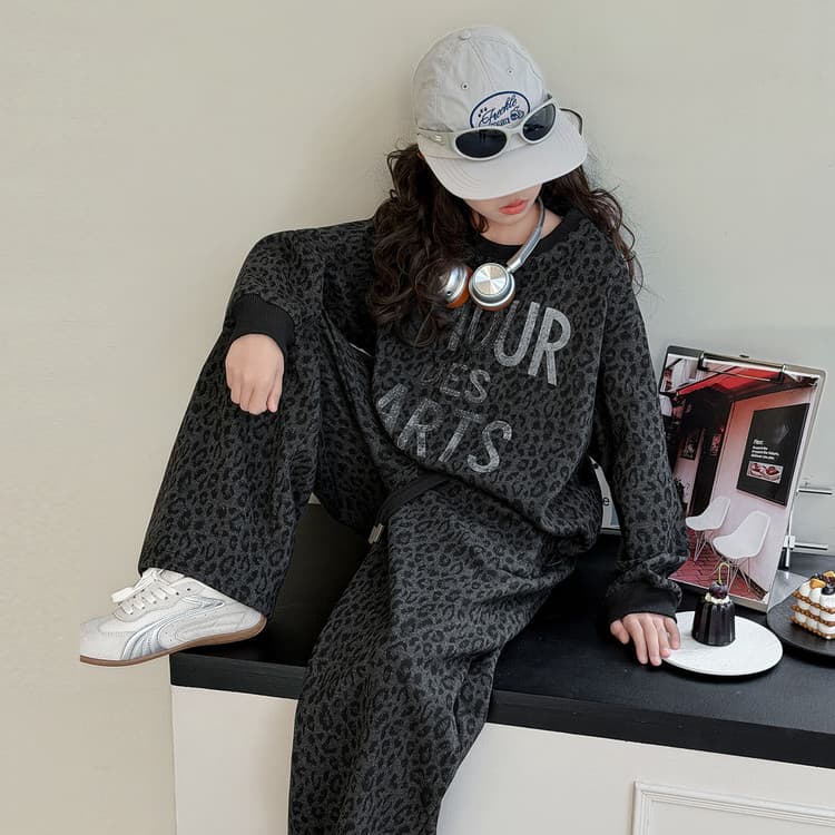BOBBY ABLEY Цвет изображения Kids Повседневные спортивные костюмы Наборы - изображение 4