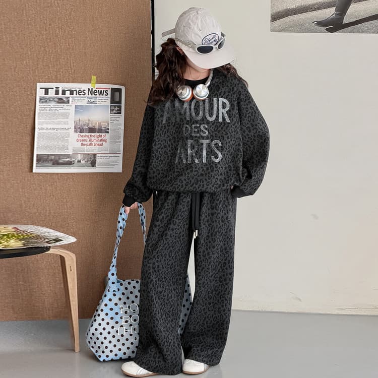 BOBBY ABLEY Цвет изображения Kids Повседневные спортивные костюмы Наборы - изображение 3