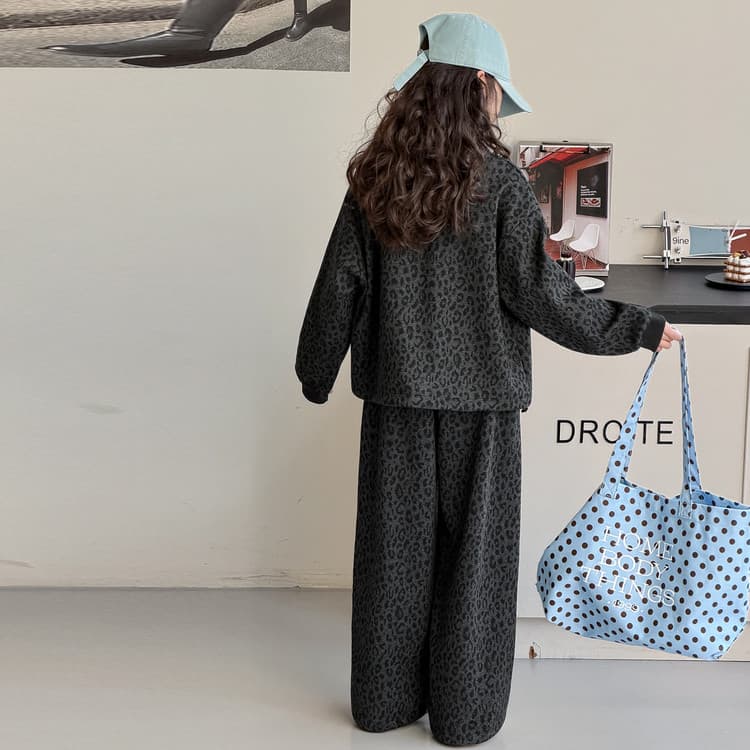 BOBBY ABLEY Цвет изображения Kids Повседневные спортивные костюмы Наборы - изображение 7
