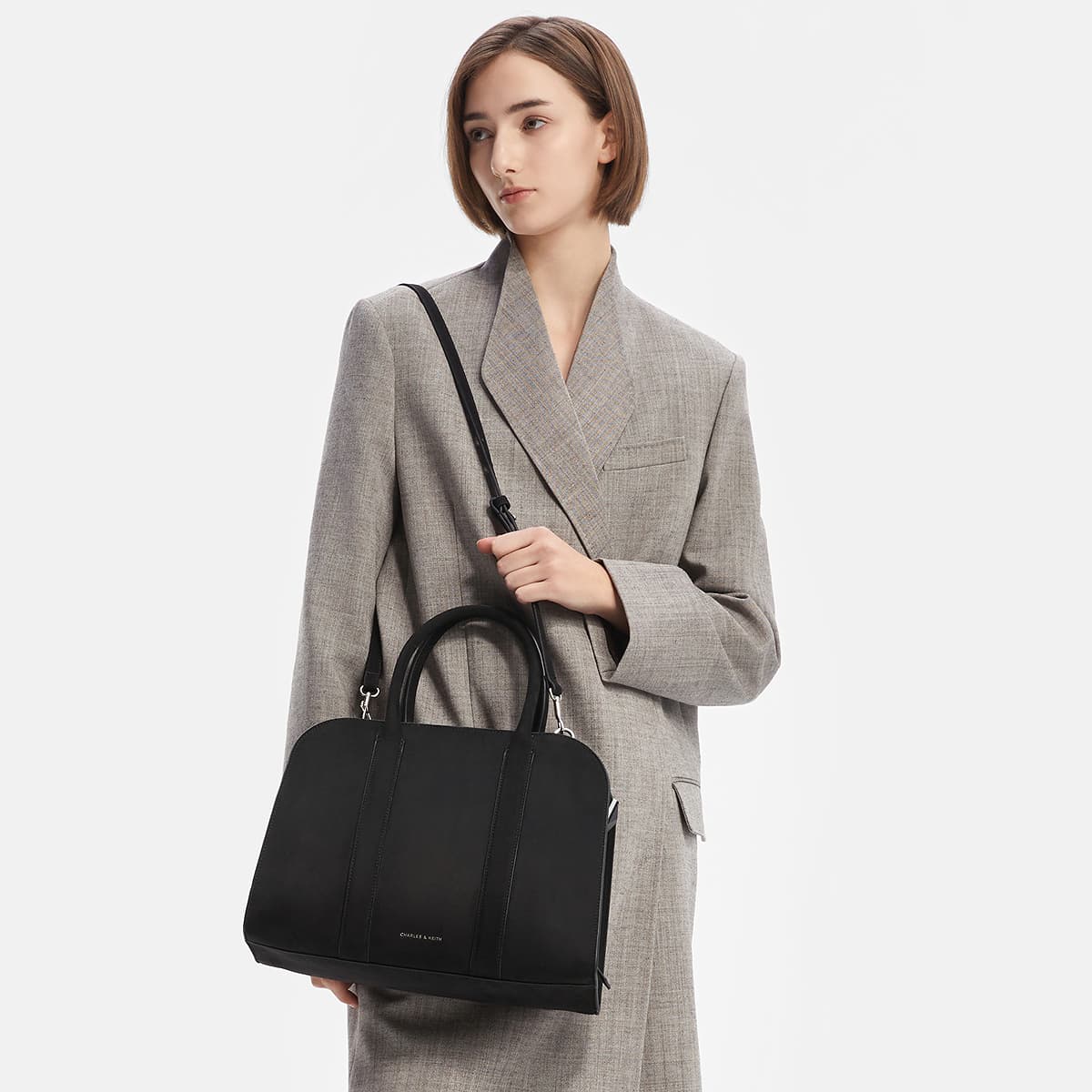Сумка CHARLES KEITH Ткань Плечевая Сумка Большая Женская Коричневая Черная Серый Серый - изображение 4