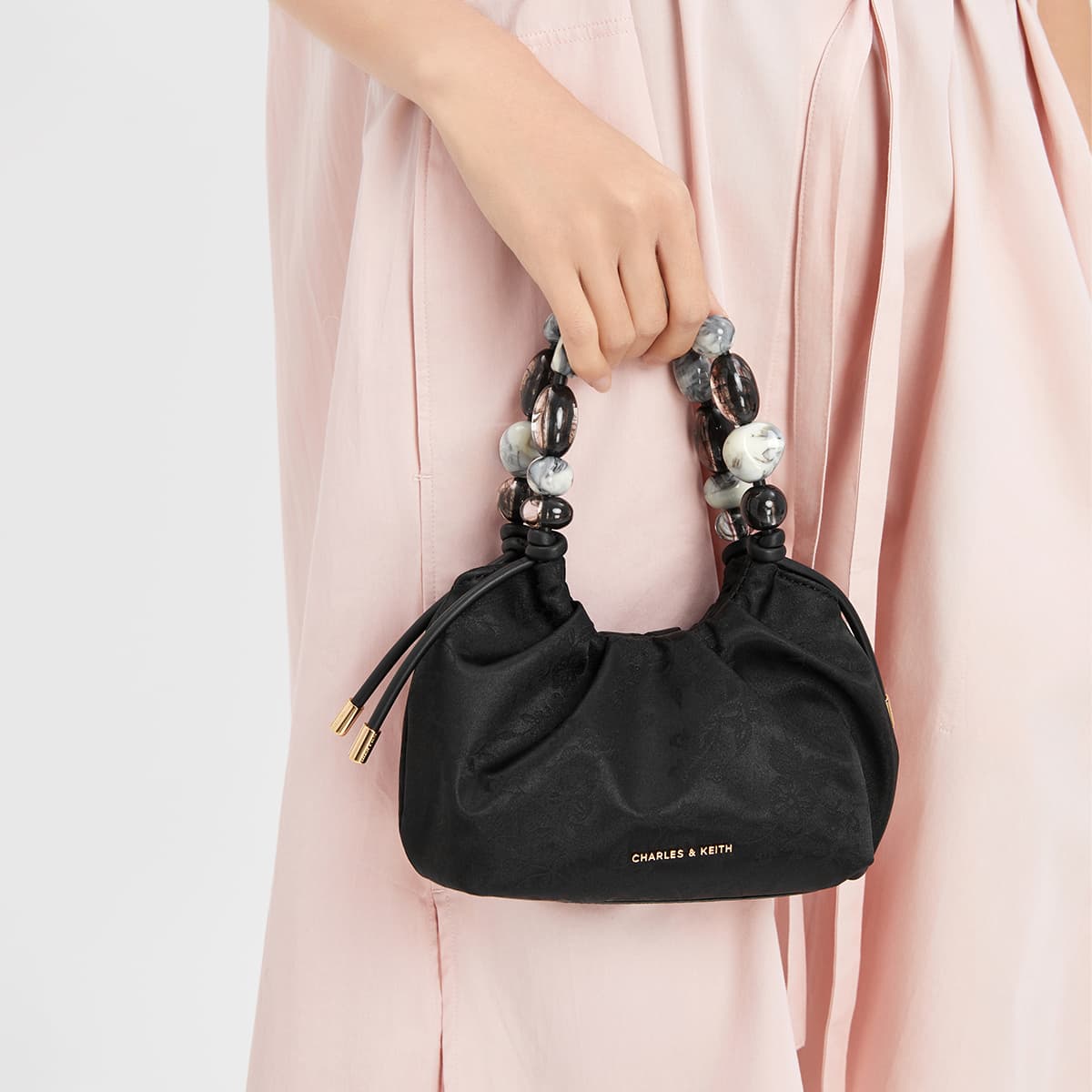 Сумка Charles & Keith New Year Series Bucket Bag - изображение 5