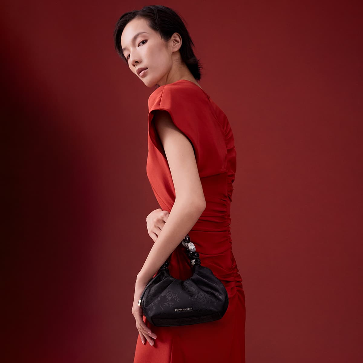 Сумка Charles & Keith New Year Series Bucket Bag - изображение 7