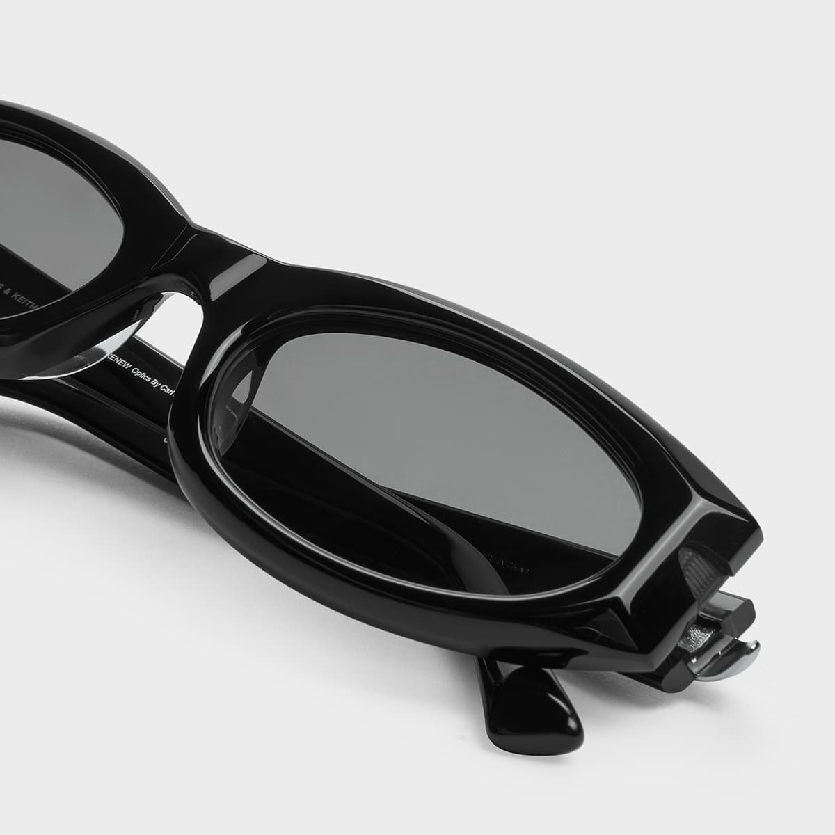 Солнцезащитные очки CHARLES&KEITH Солнцезащитные очки кошачий глаз женские Black - изображение 3