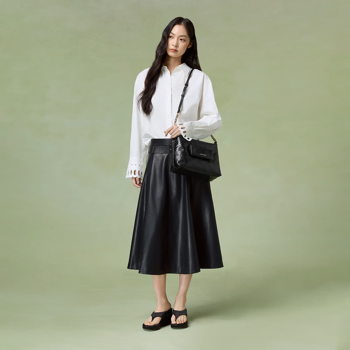 Сумка через плечо CHARLES&KEITH Сумка-тоут через плечо средний размер женская Black/Кремово-молочный белый - изображение 5