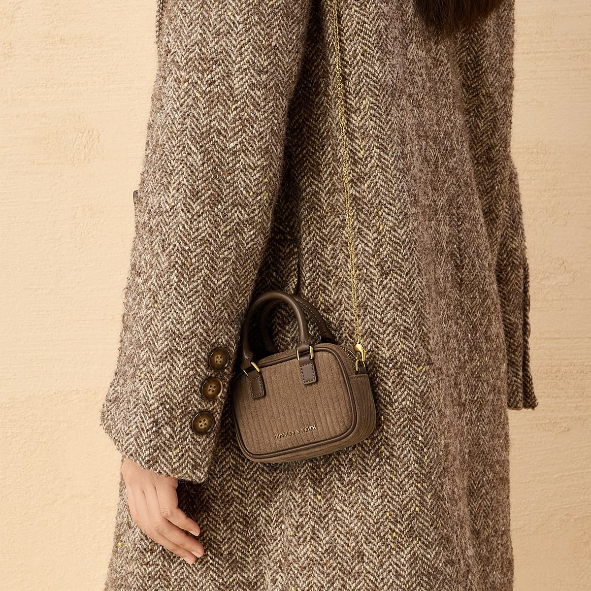 Сумка для наушников CHARLES KEITH ПУ (полиуретан) с синтетической кожей чехол для наушников мини-версия женский мокко коричневый - изображение 5