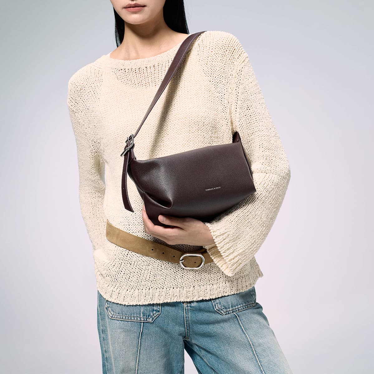 Мини-сумка CHARLES KEITH ПУ (полиуретан) Сумка-подушка Сумка на плечо Маленькая Женская Черная Сливовая Фуксия - изображение 4