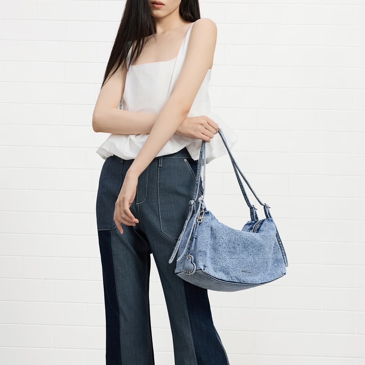 Мини-сумка CHARLES&KEITH Сумка Через Плечо Средний Размер Однотонный Деним Коллекция Лето 26 - изображение 5