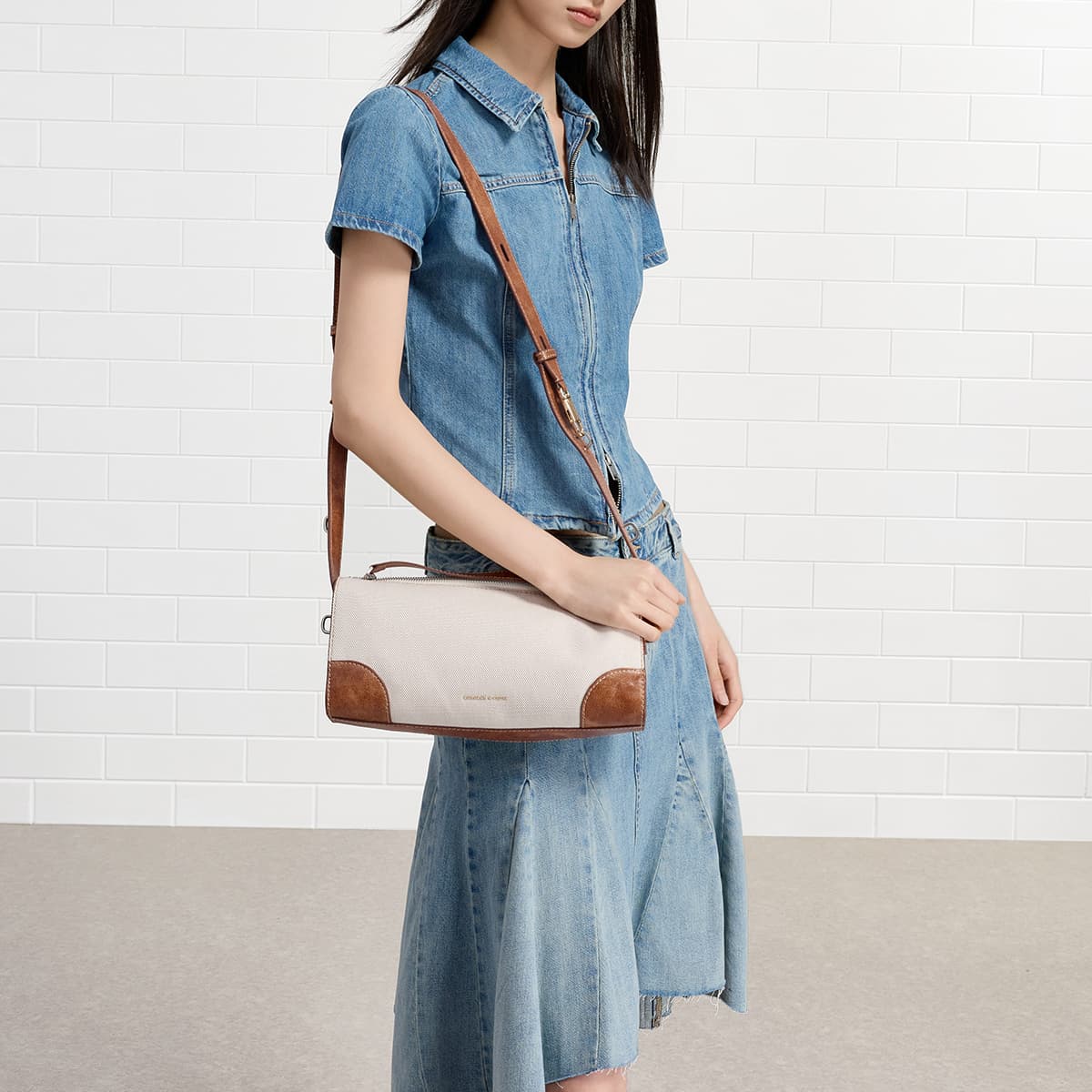 Сумка через плечо CHARLES KEITH ПУ (полиуретан) Текстиль Смешанный Одно Плечо Подмышка Сумка через плечо Маленькая Женская - изображение 7