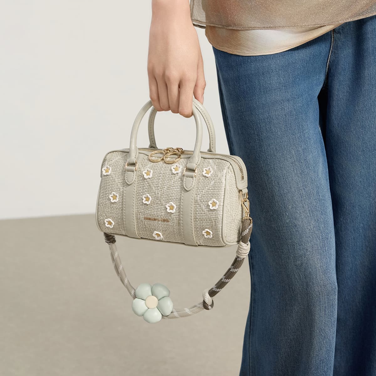 Сумка CHARLES KEITH ПУ (полиуретан) Ручная сумка Сумка через плечо Маленькая Женская Бежевая Туманный Синий Серый Оливковый - изображение 4