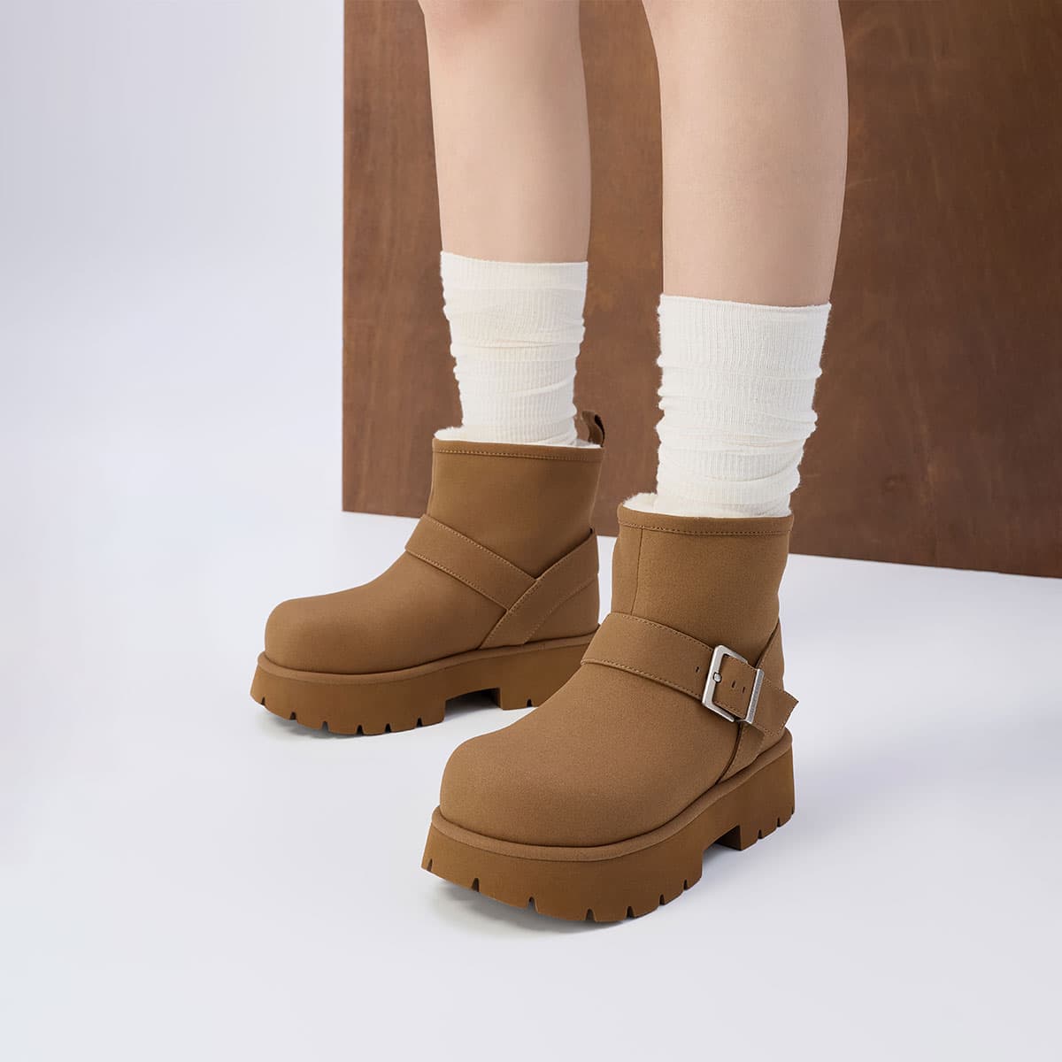Ботинки зимние CHARLES&KEITH Suede Platform Ankle Boots - изображение 3