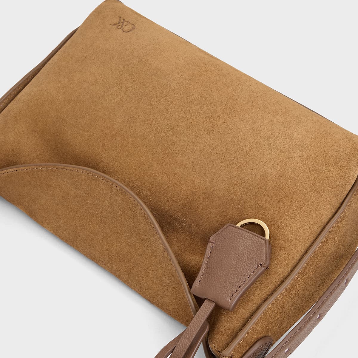Мини-сумка CHARLES KEITH Сумка через плечо Коричневая (Брелок включен) Женская - изображение 5