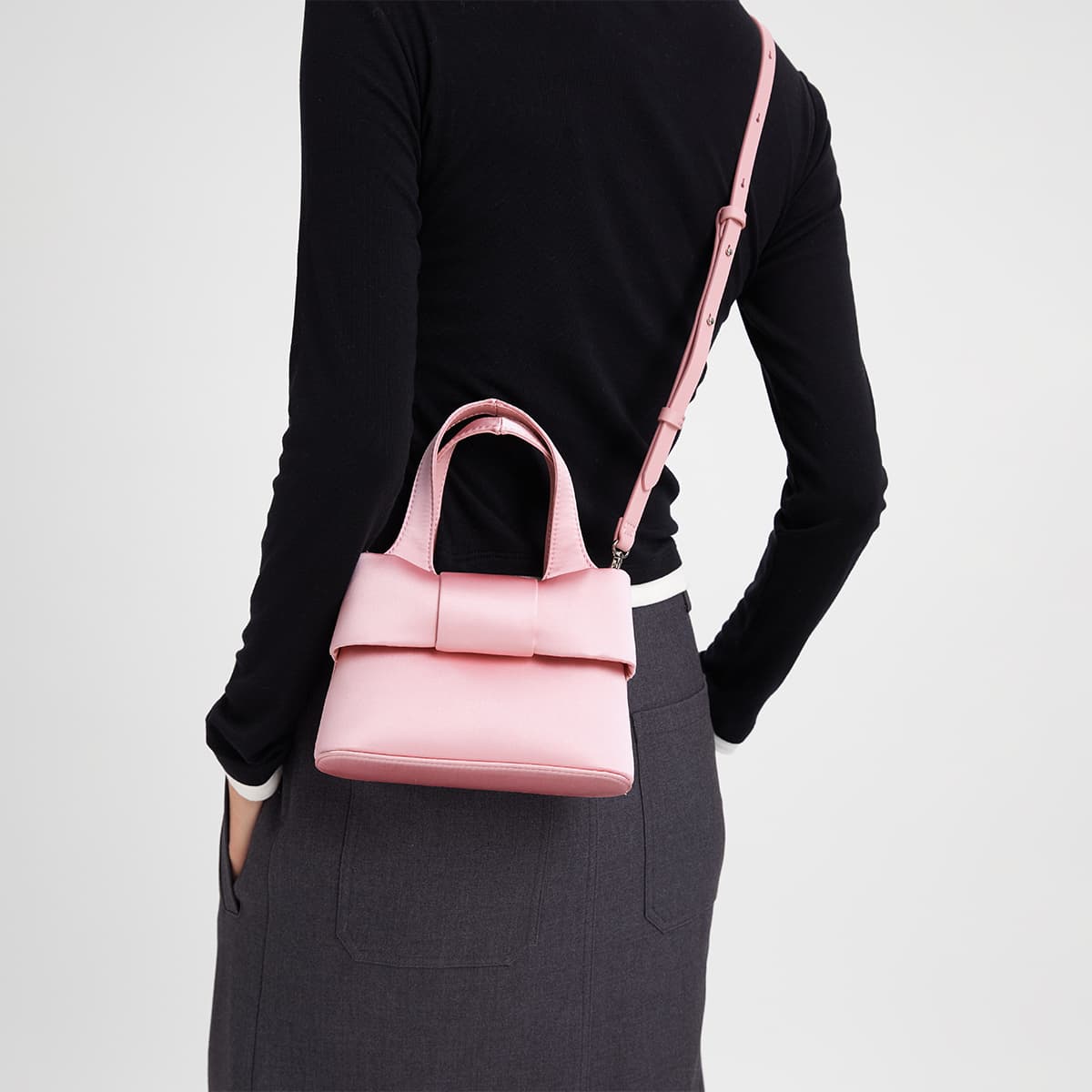 Сумка CHARLES KEITH Сумка через плечо Маленькая Женская Черная Фламинго Розовая - изображение 4