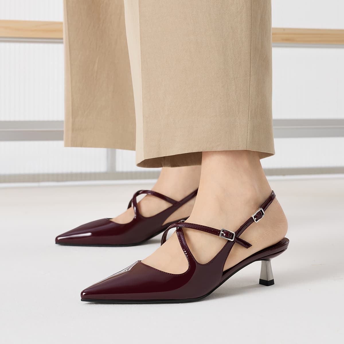 Туфли CHARLES&KEITH PU элегантные сандалии с заостренным носком и бантом на узком каблуке 5,2 см женские - изображение 4