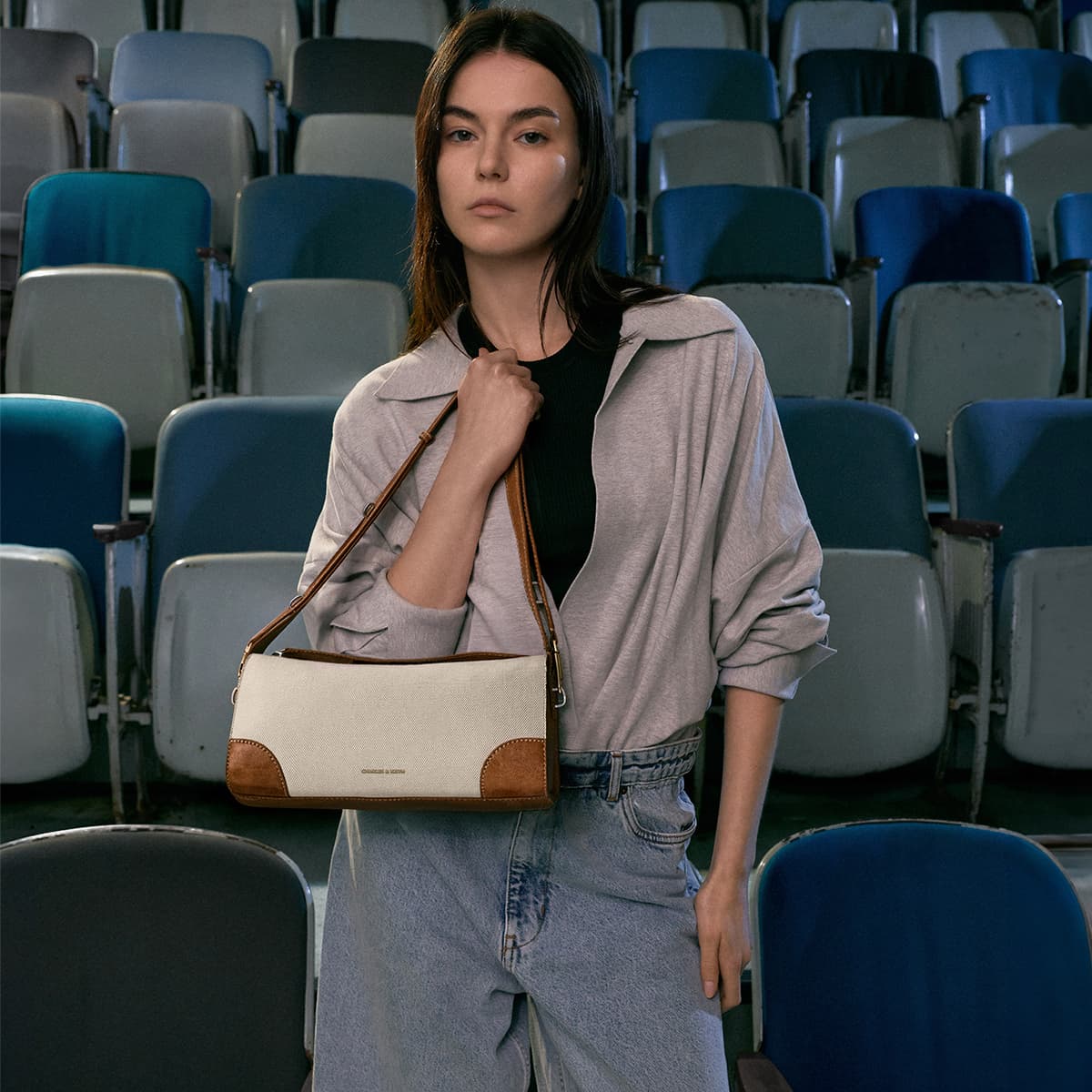 Сумка через плечо CHARLES KEITH ПУ (полиуретан) Текстиль Смешанный Одно Плечо Подмышка Сумка через плечо Маленькая Женская - изображение 4