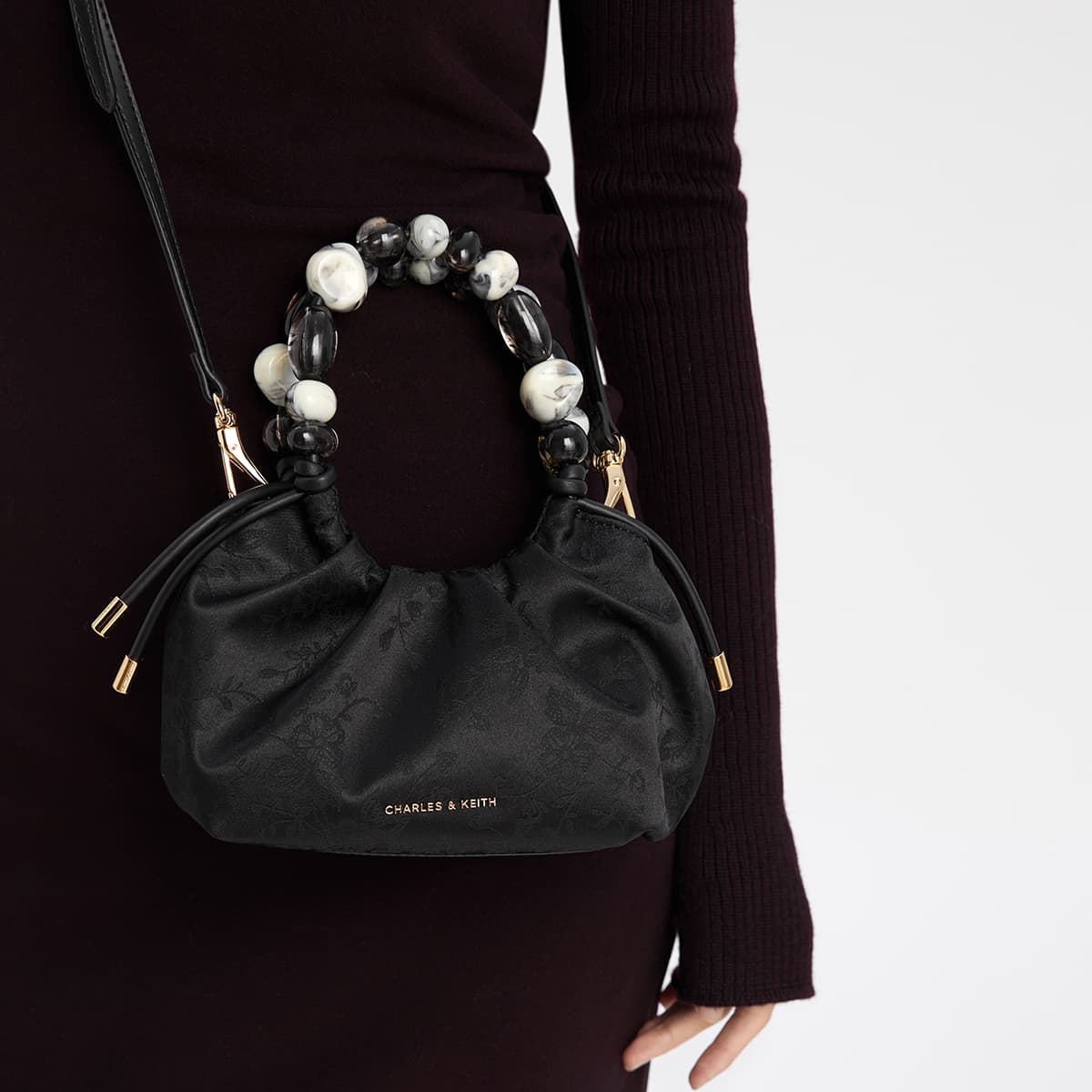 Сумка Charles & Keith New Year Series Bucket Bag - изображение 8