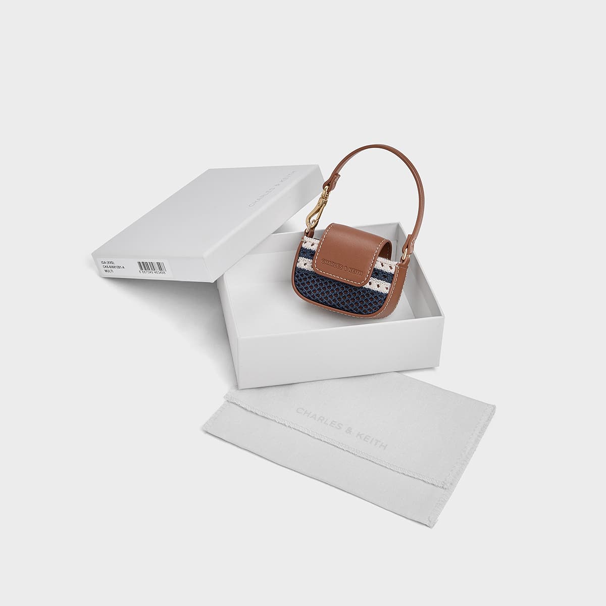 Сумка для наушников CHARLES&KEITH Тканая сумка для отпуска PU с цветовым блоком (темно-синий/белый/коричневый) мини чехлы для наушников женский - изображение 4
