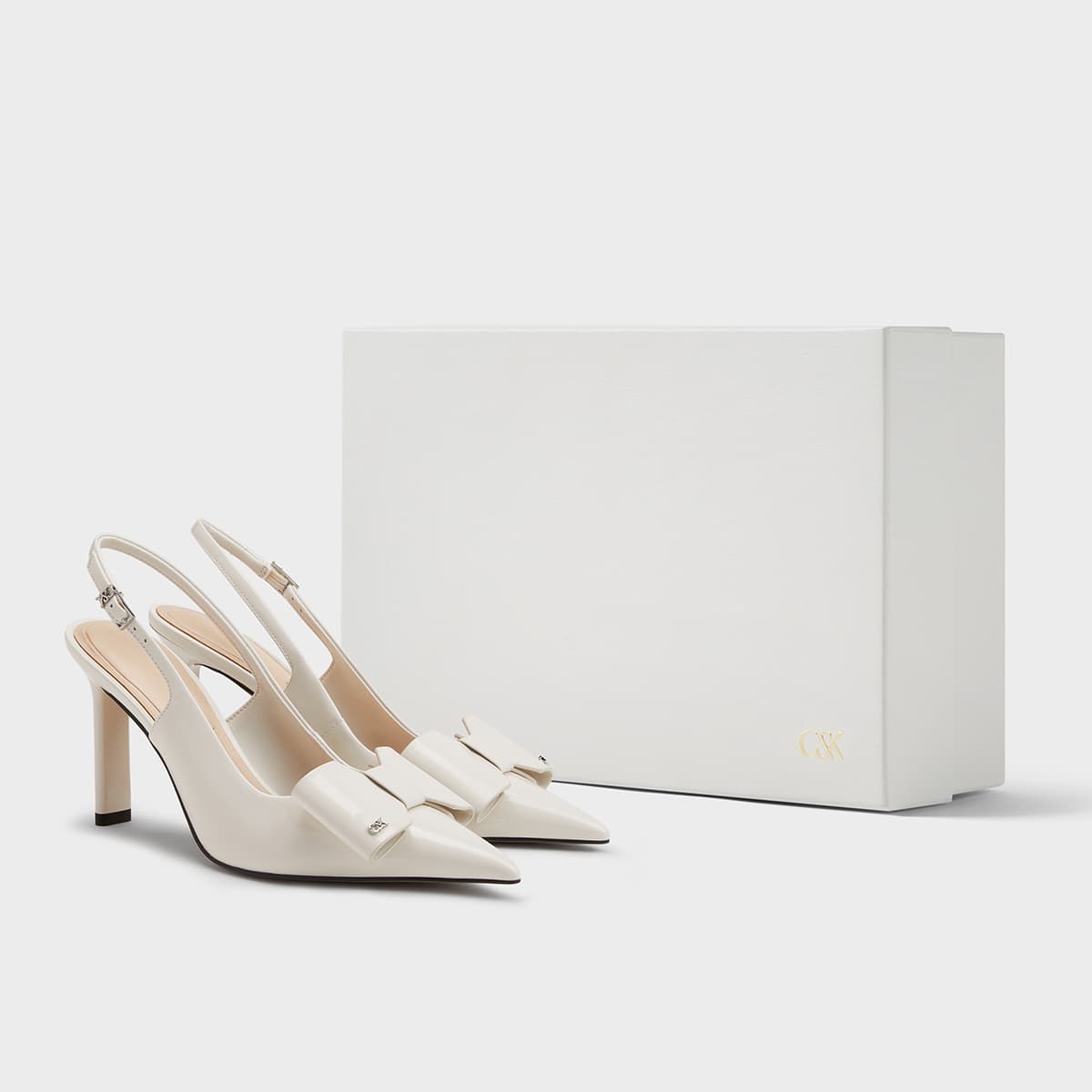 Туфли CHARLES&KEITH Элегантные сандалии с бантом и заостренным носком из натуральной кожи на узком каблуке 10 см - изображение 13