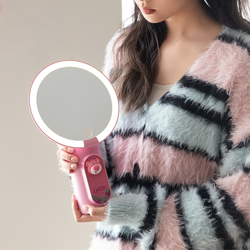 Disney Strawberry Bear Series Прекрасный Lighting Magic Mirror Зеркала для макияжа Настольный Рука Зеркальце - изображение 3