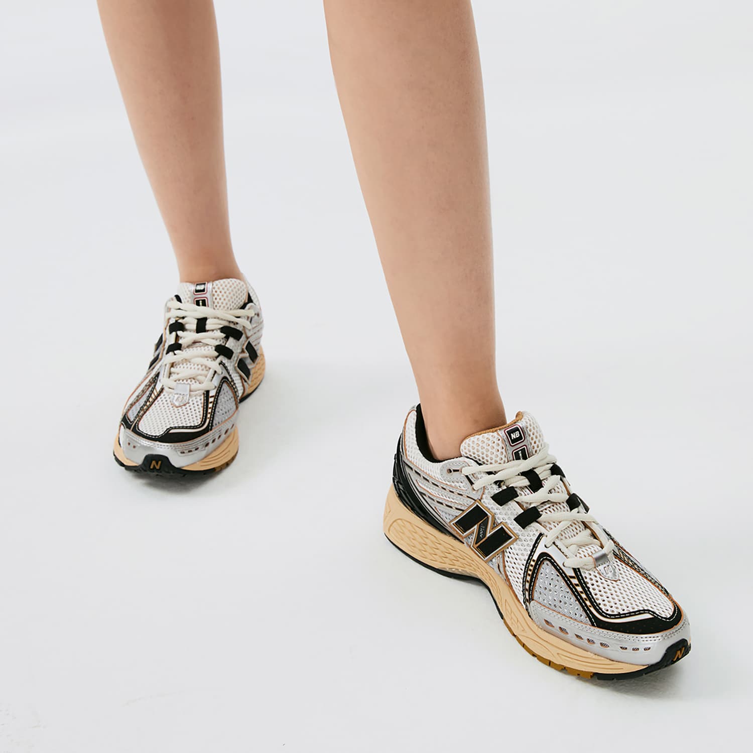 Кроссовки для бега New Balance 1906R Black Silver - изображение 11