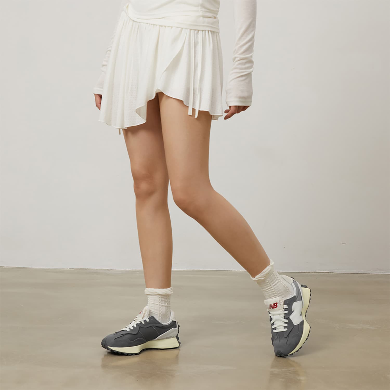 Кроссовки New Balance 327 Grey White - изображение 7