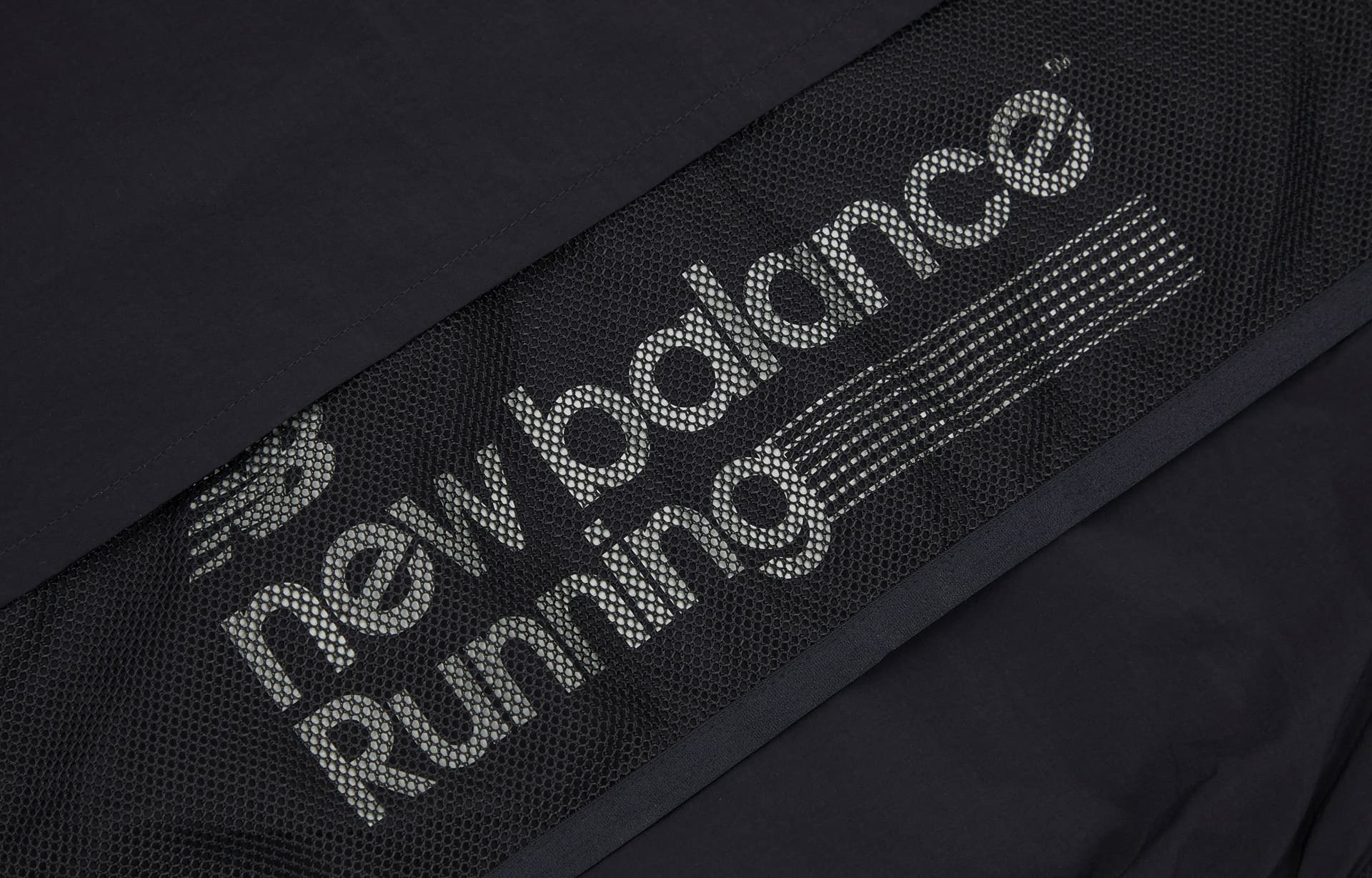 Куртка New Balance FW24 Куртка Унисекс Черная - изображение 13