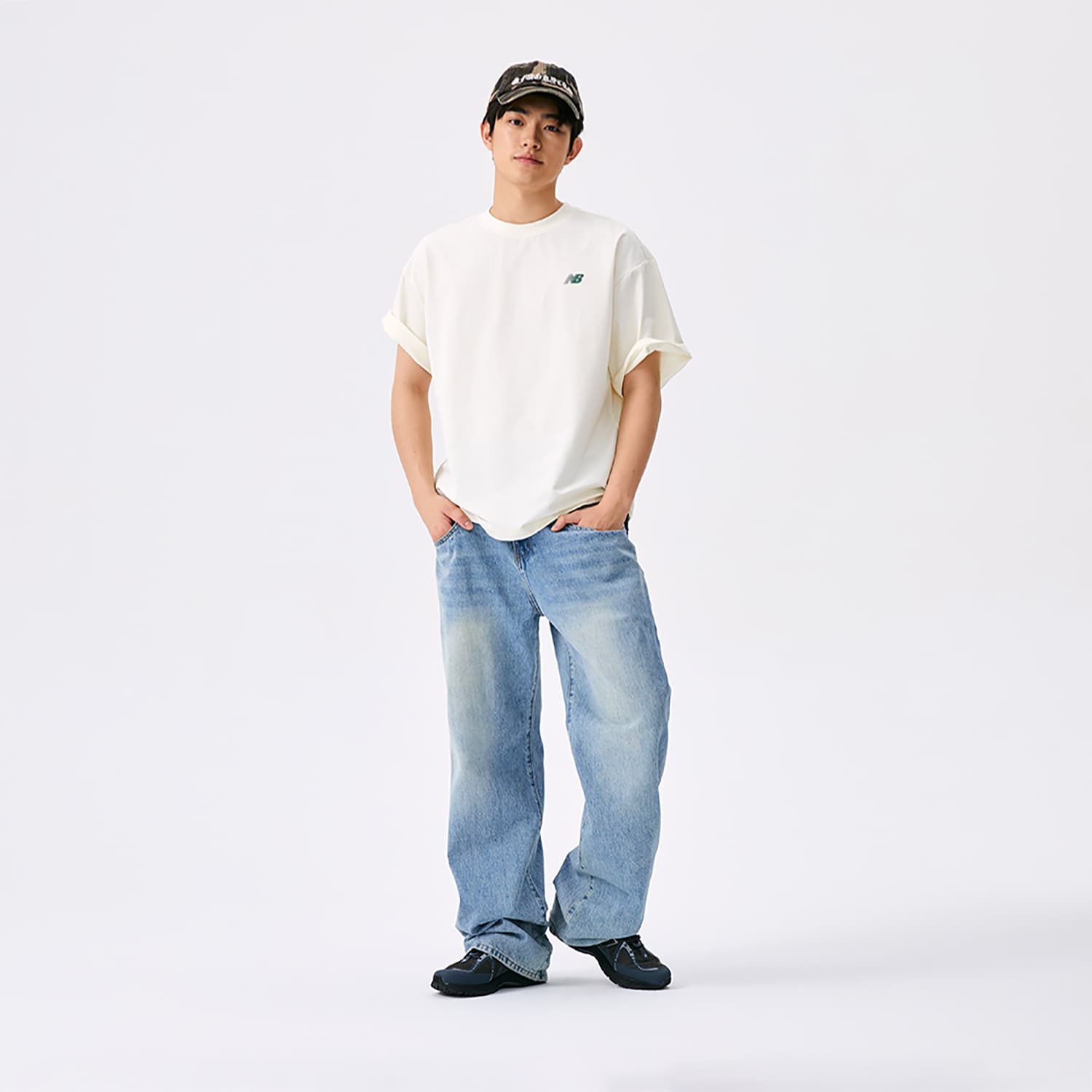 Футболка New Balance Retro Logo T-Shirt - изображение 7
