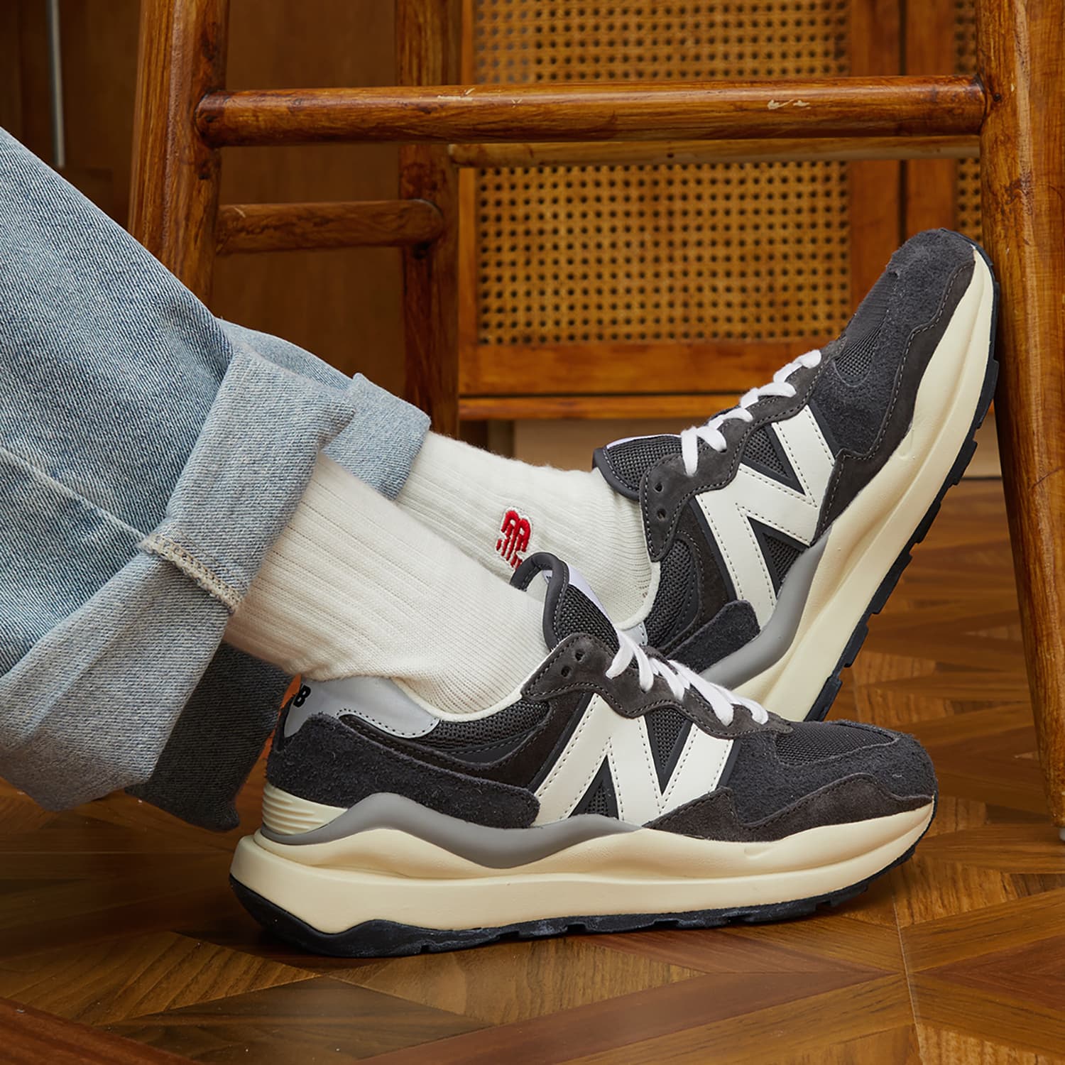 Кроссовки для бега New Balance 5740 Dark Grey - изображение 7