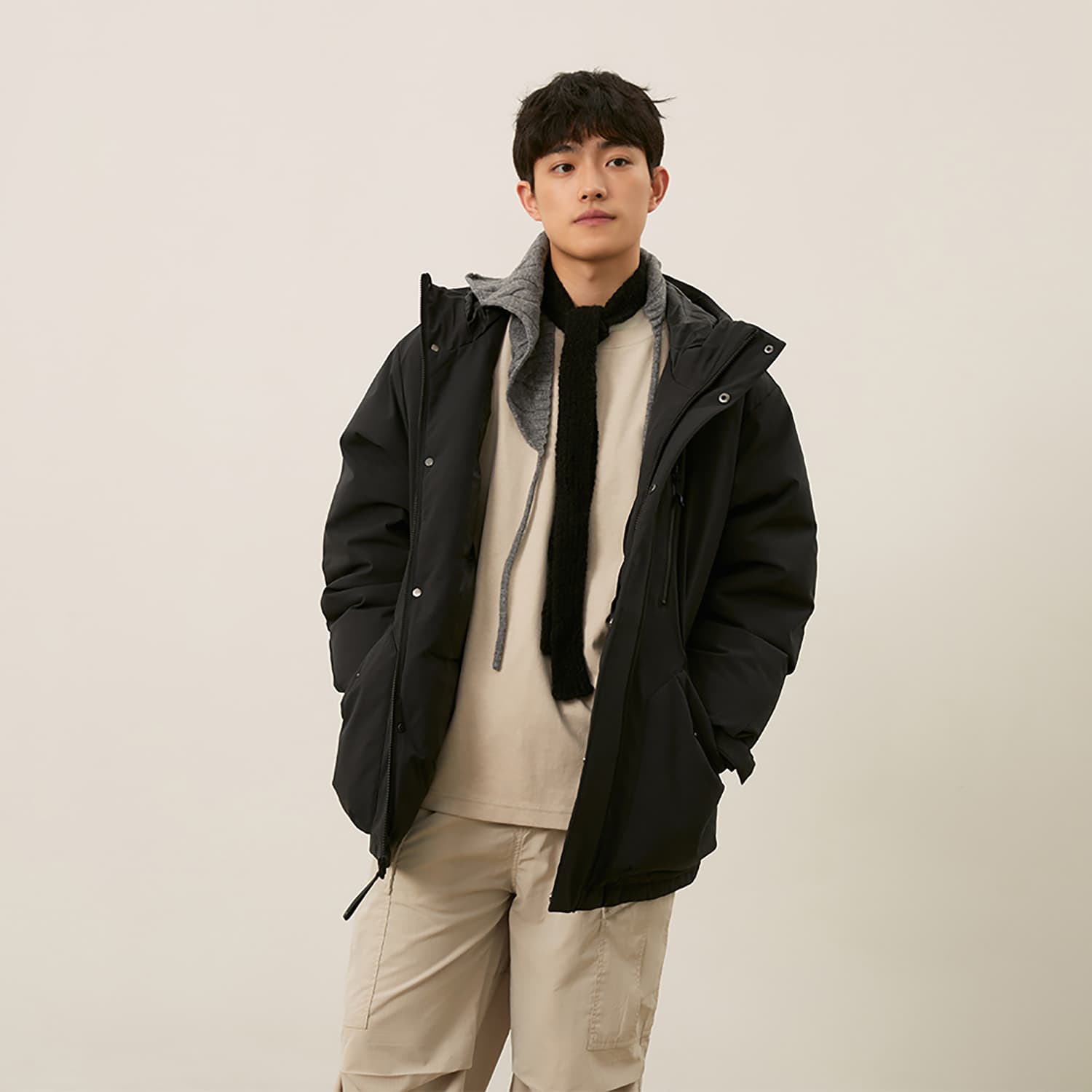 Зимняя куртка New Balance Sports Life Collection Мужской пуховик черного цвета - изображение 4