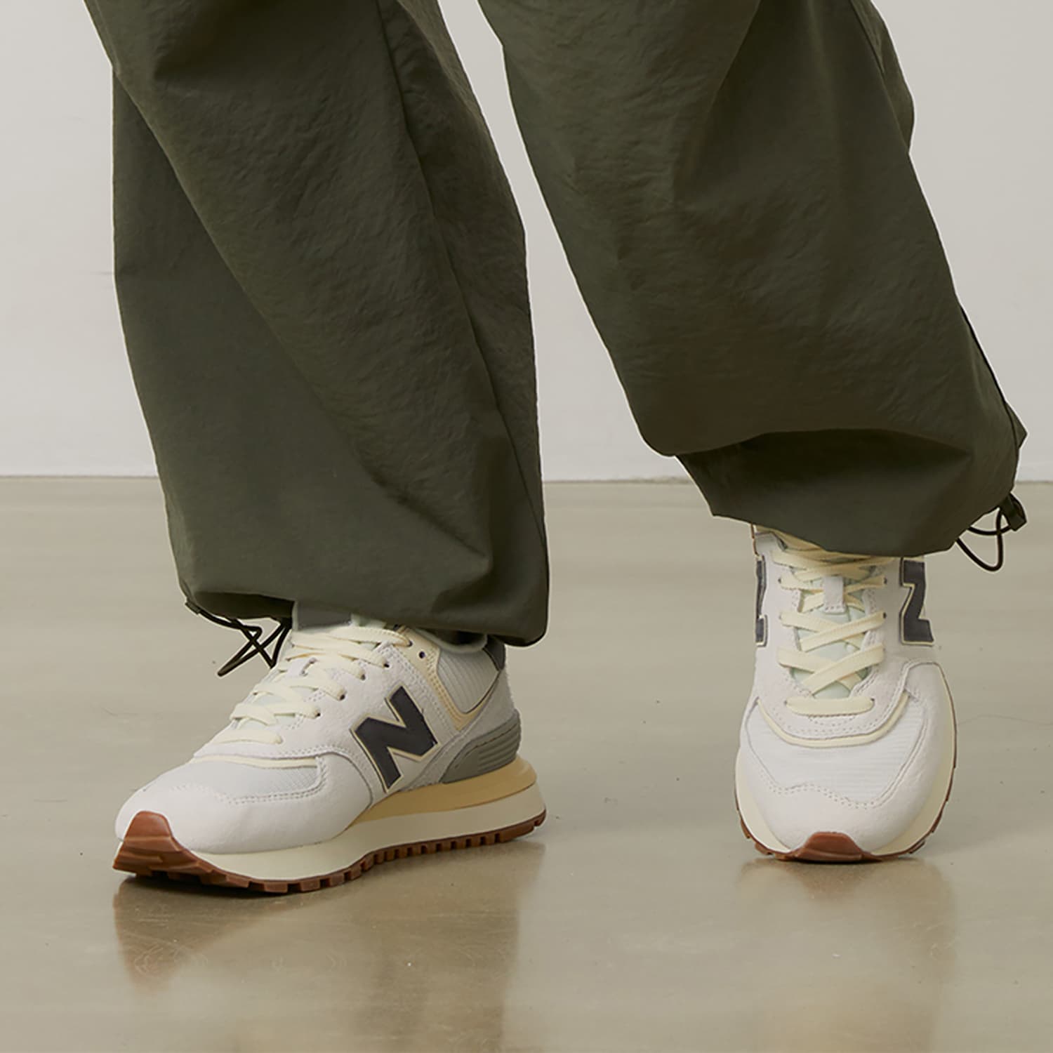 Кроссовки New Balance 574 Light Grey - изображение 13