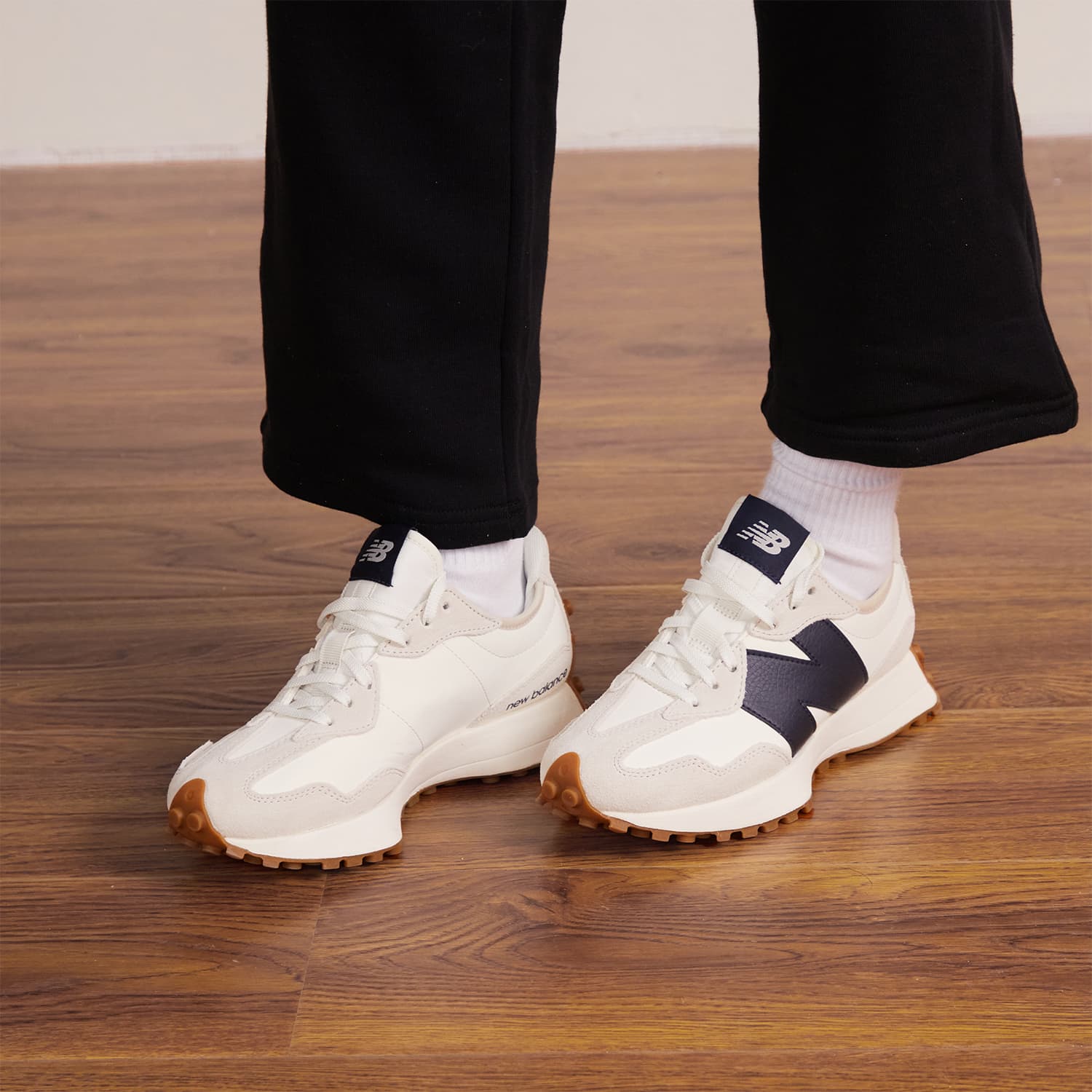 Кроссовки для бега New Balance 327 Grey White - изображение 10