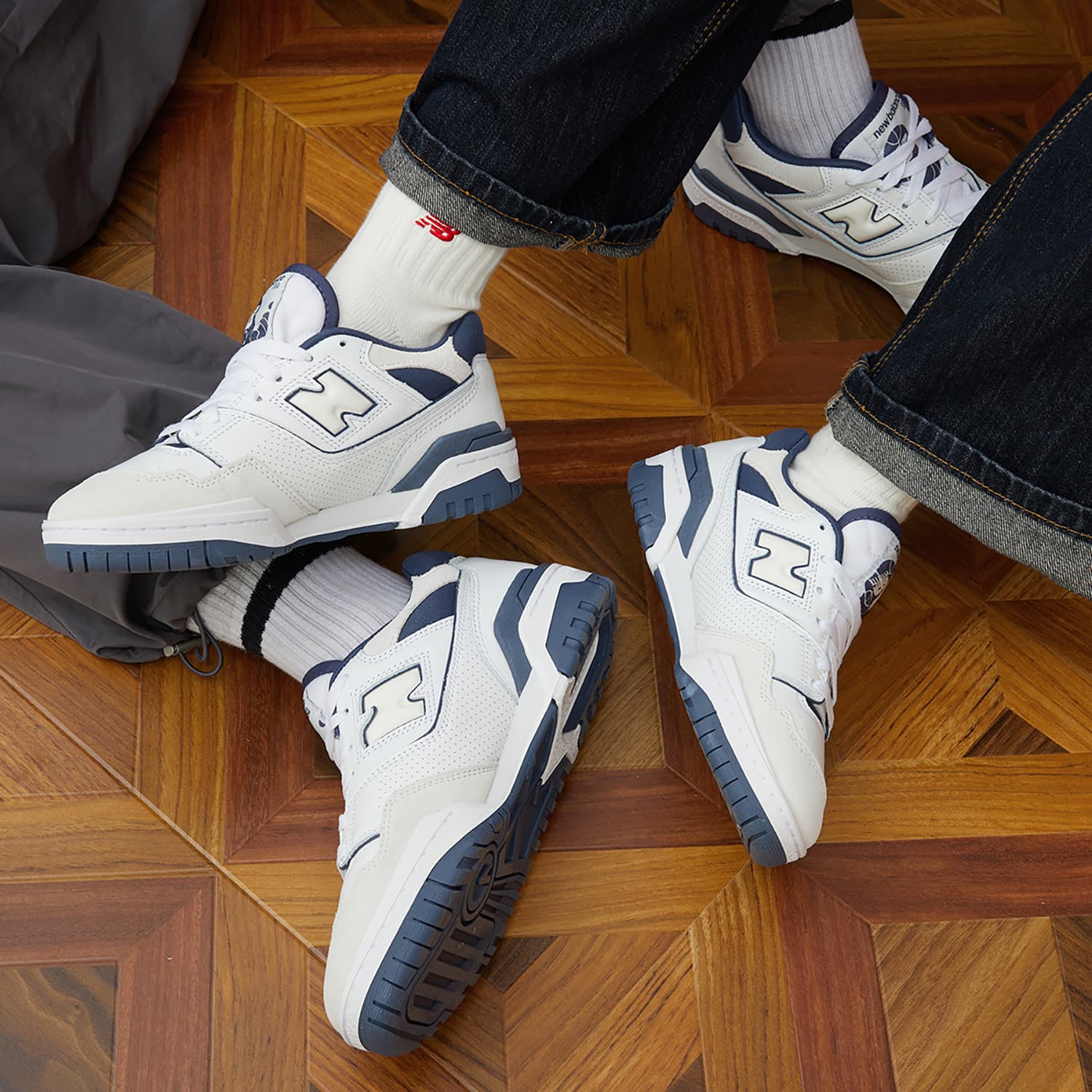 Ретро баскетбольные кроссовки New Balance 550 White Blue - изображение 10