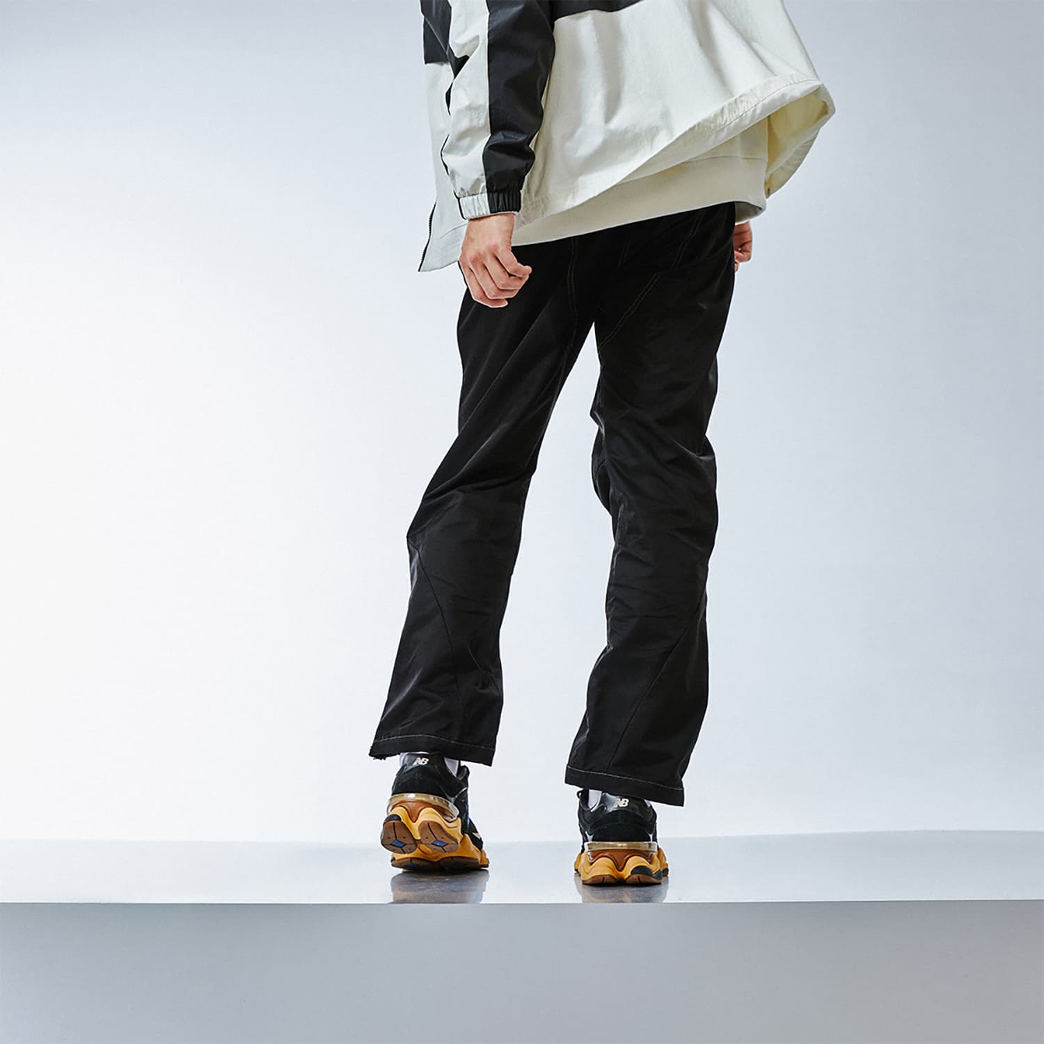 Кроссовки New Balance 9060 Black Yellow - изображение 13
