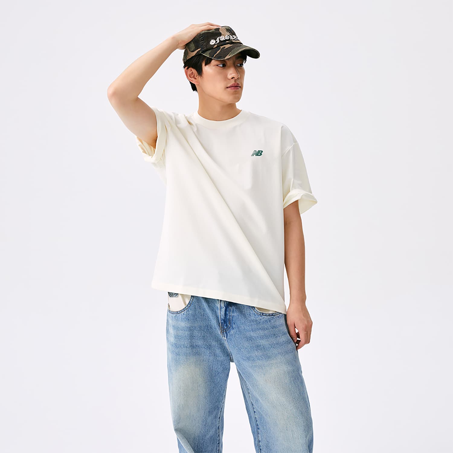 Футболка New Balance Retro Logo T-Shirt - изображение 3