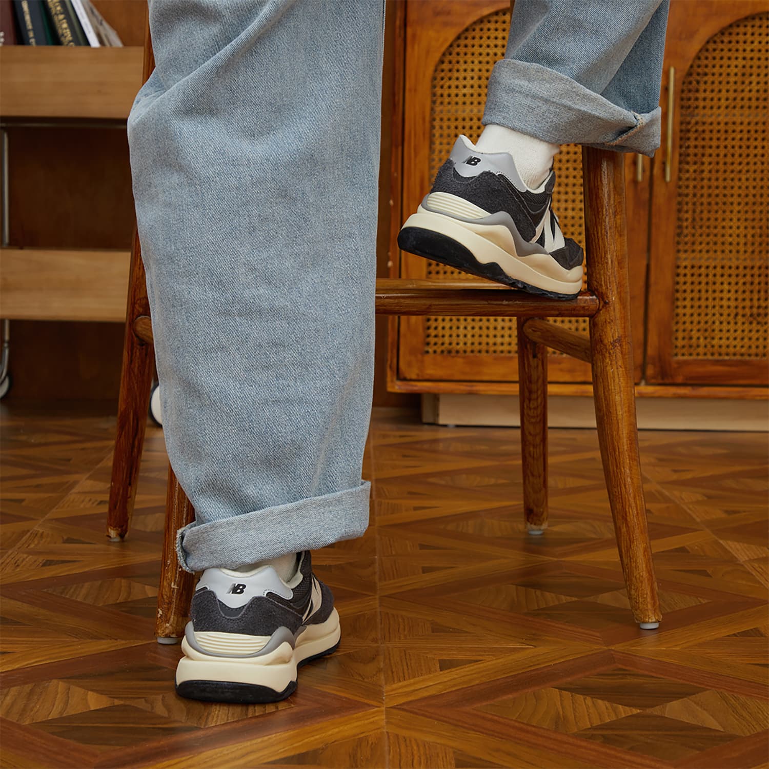 Кроссовки для бега New Balance 5740 Dark Grey - изображение 10