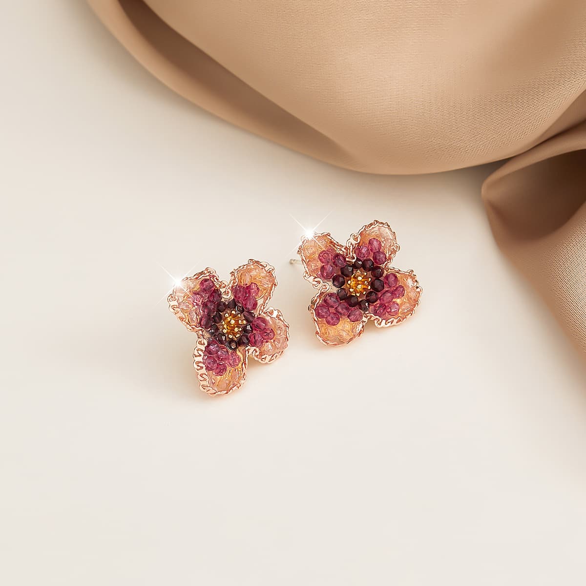 Серьги HMZ Серьги-гвоздики красный женские - изображение 4