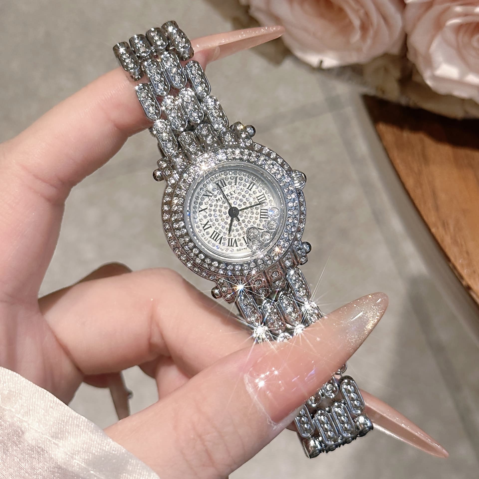 Часы Disney Mickey SERIES Кварцевый механизм Сплав Шнуровка Watch Women's Watch Серебристый циферблат - изображение 2